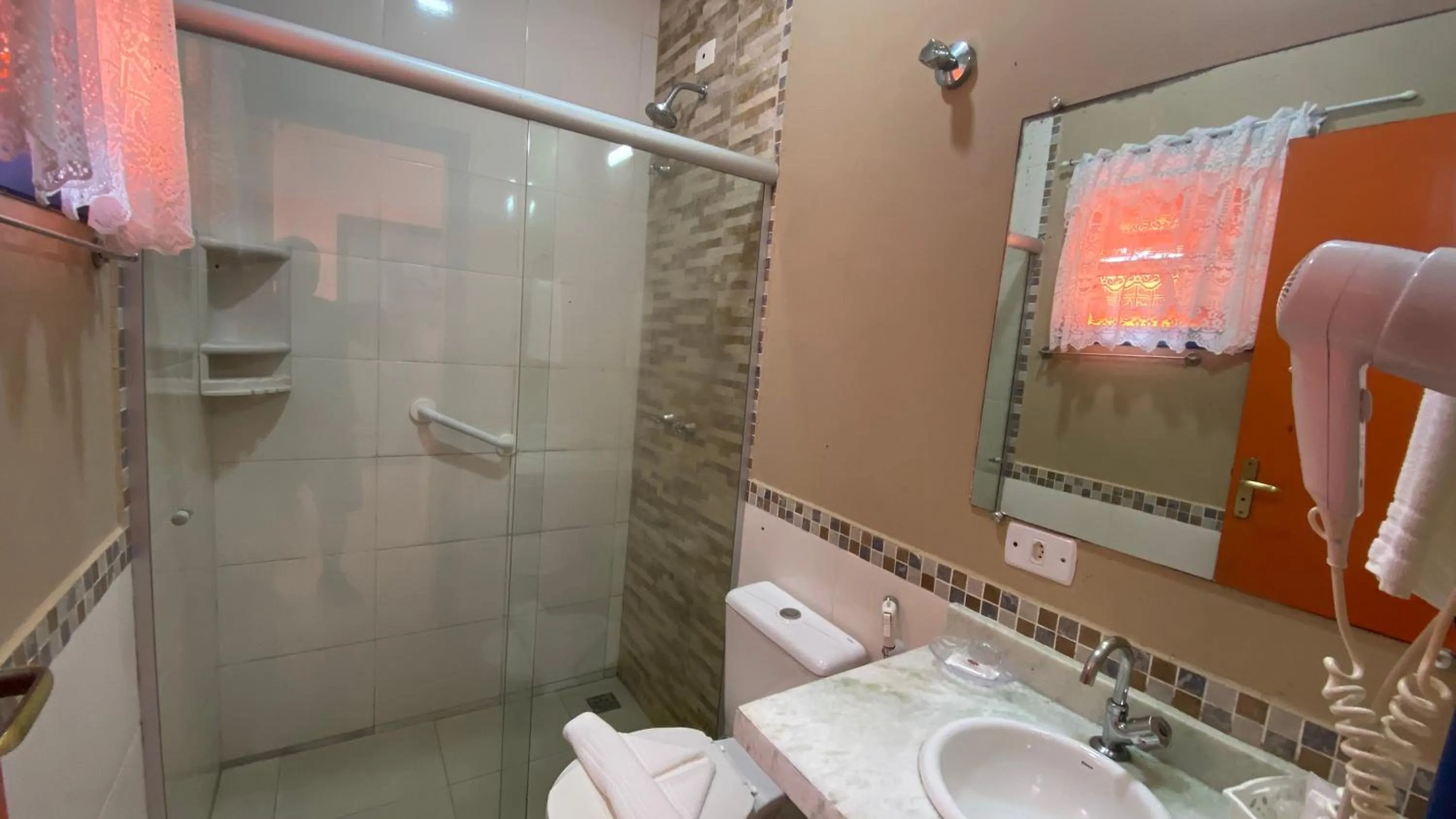 Toilet in Kaliman Pousada