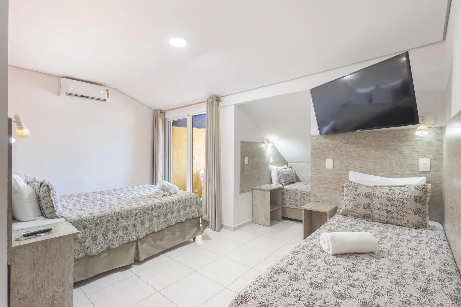 Bed in Kaliman Pousada