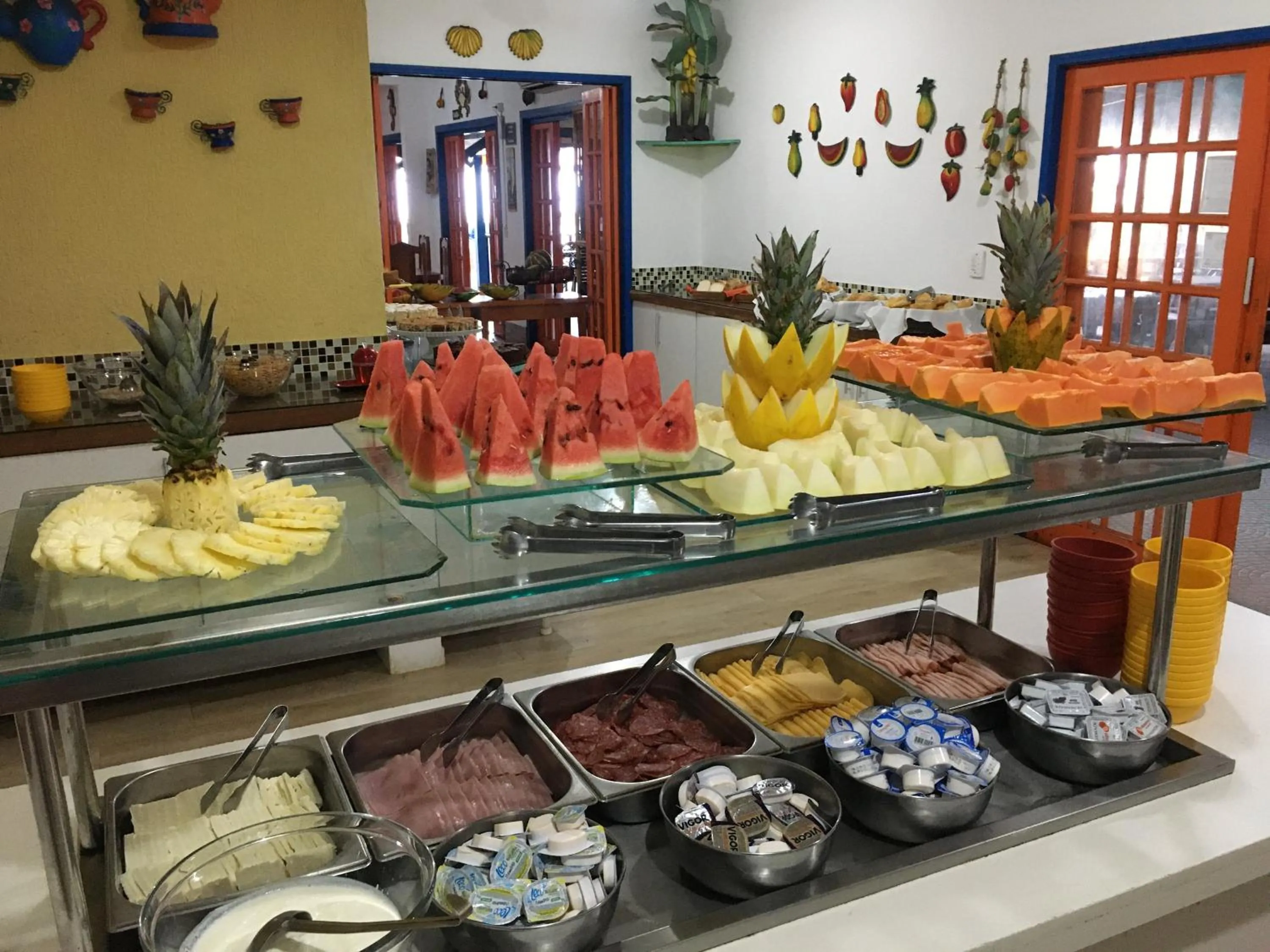 Buffet breakfast in Kaliman Pousada