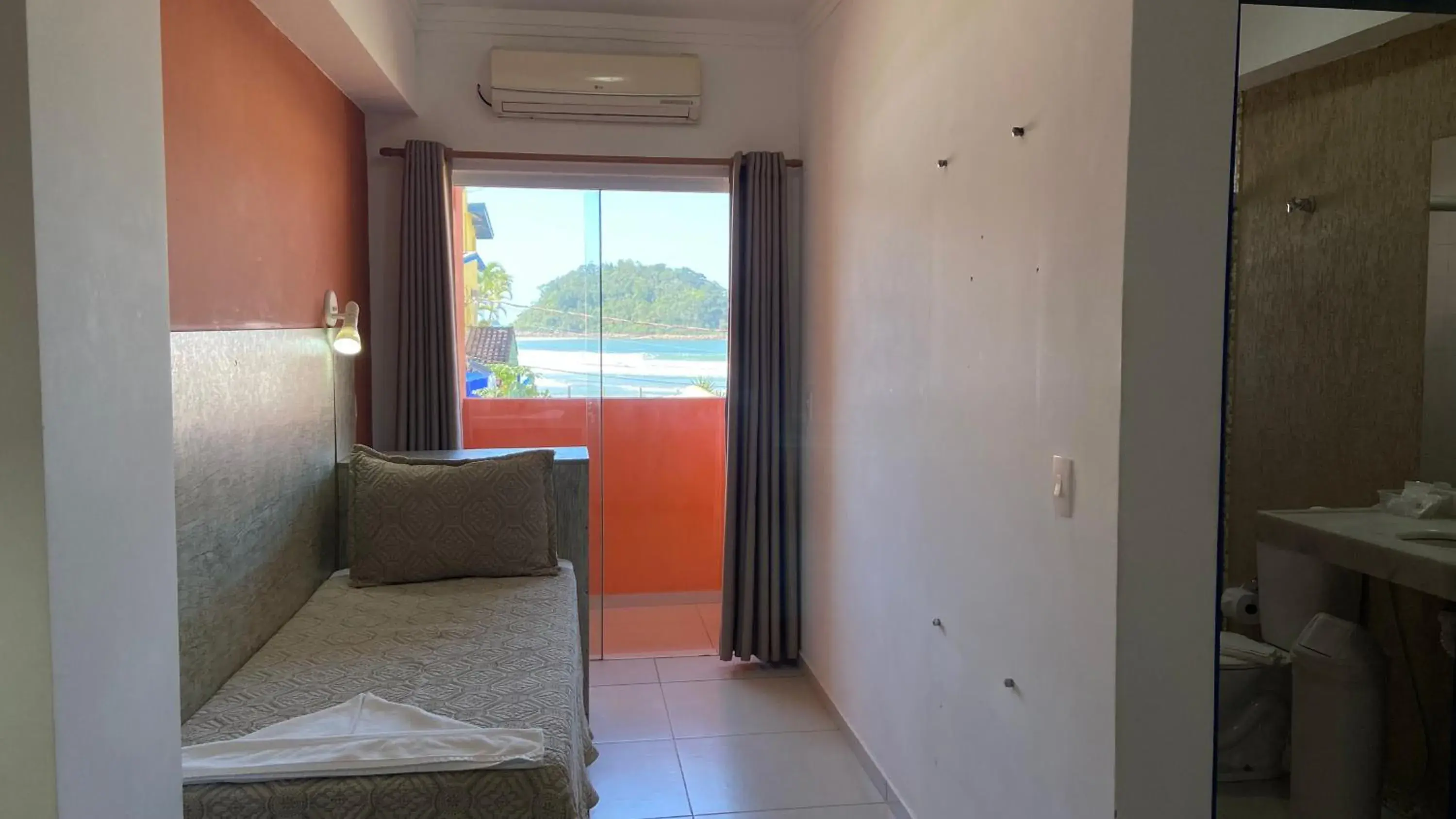 Standard Triple Room with Sea View in Kaliman Pousada Standard Triple Room with Sea View in Kaliman Pousada
