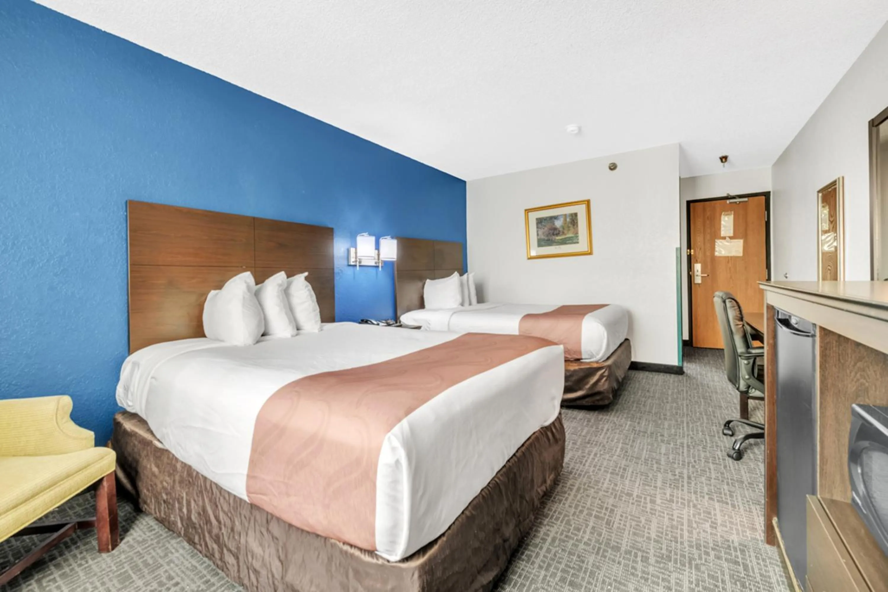 Bedroom, Bed in City Centre Inn at Newport News