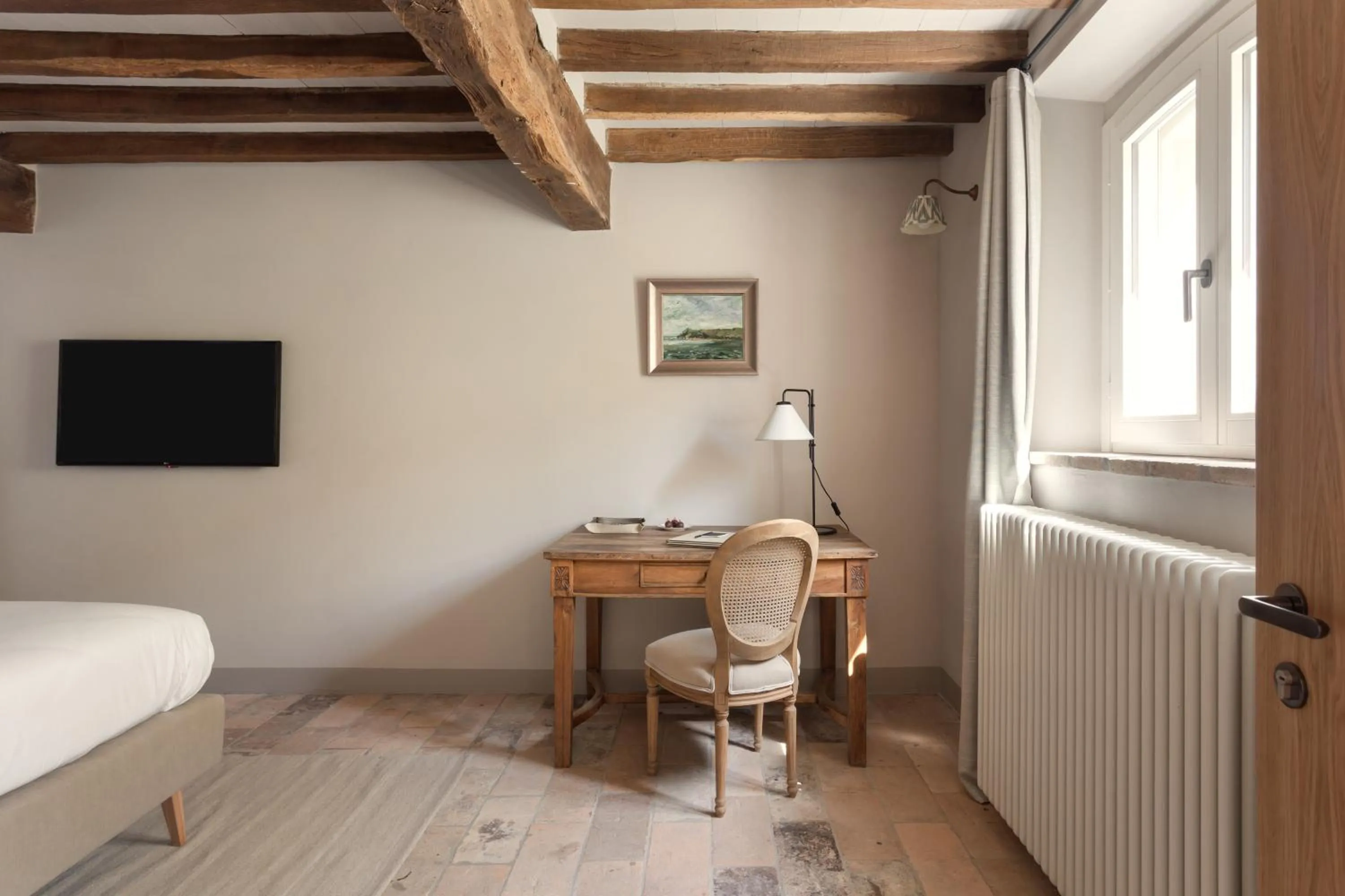 TV and multimedia in Relais Roncolo 1888 - Small Luxury Hotels of the World