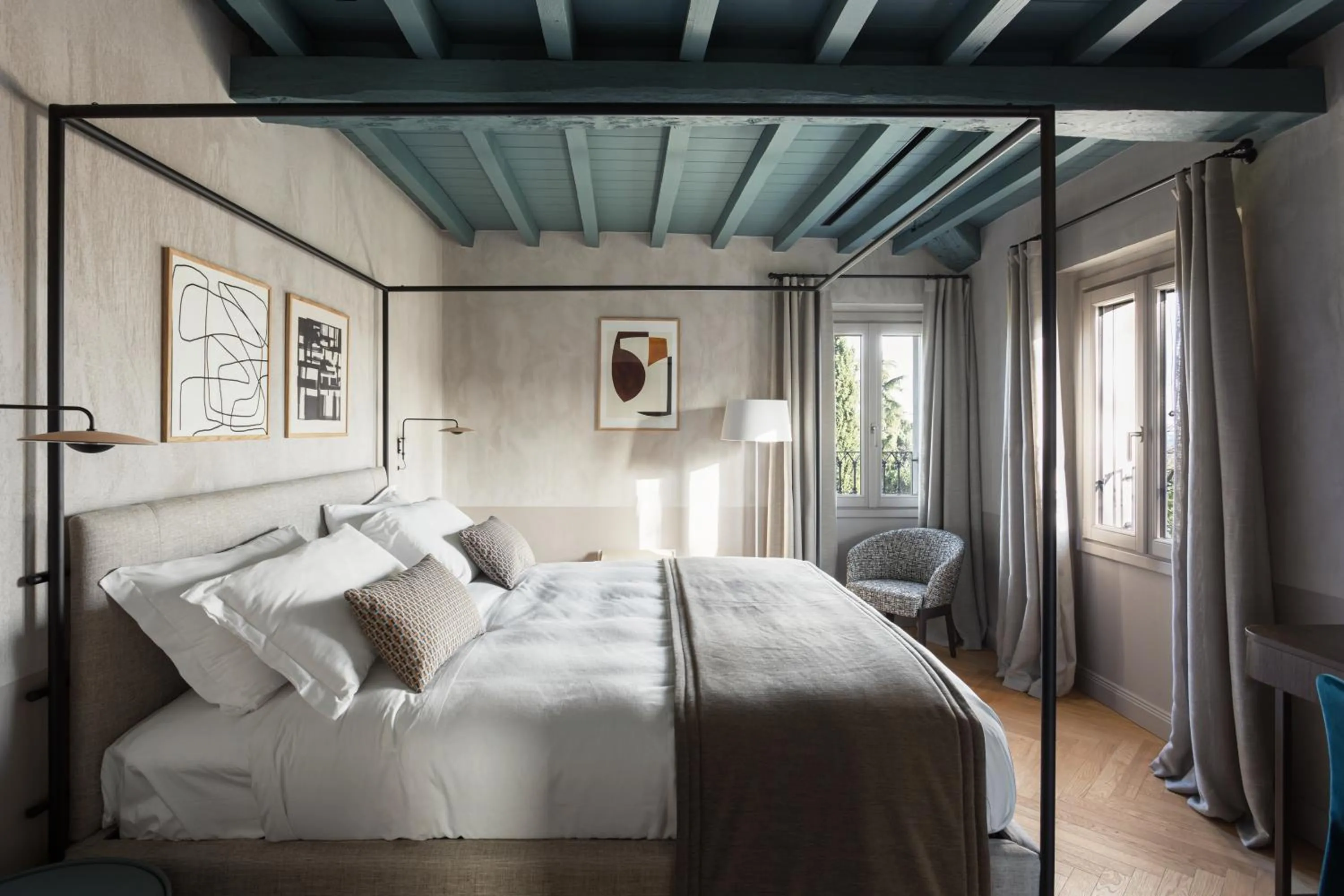 Bed in Relais Roncolo 1888 - Small Luxury Hotels of the World