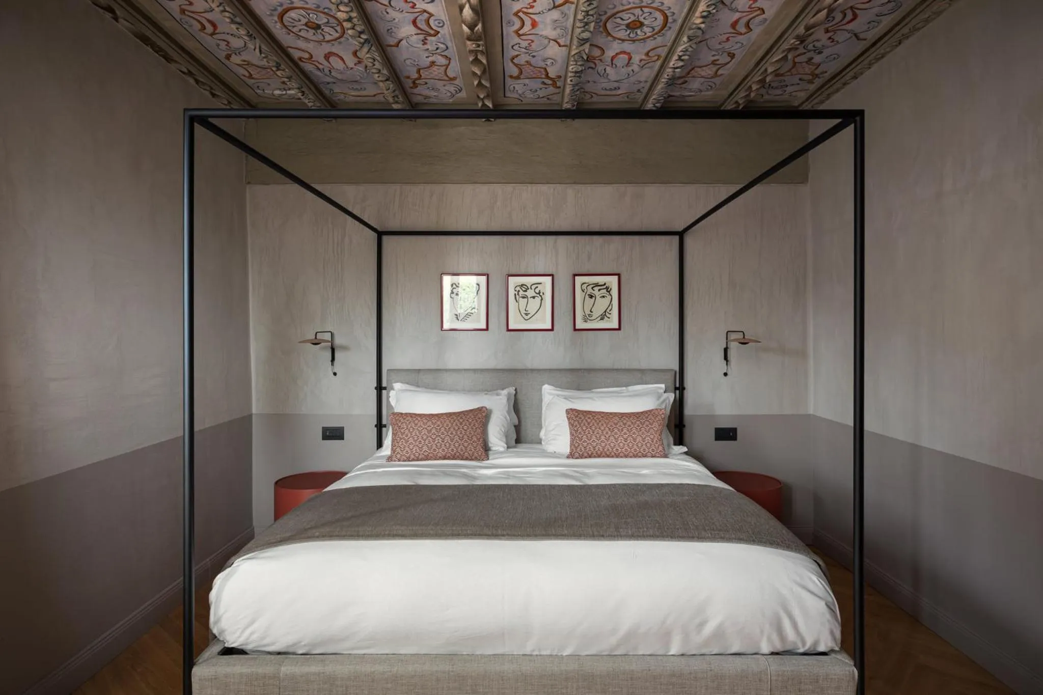 Bed in Relais Roncolo 1888 - Small Luxury Hotels of the World