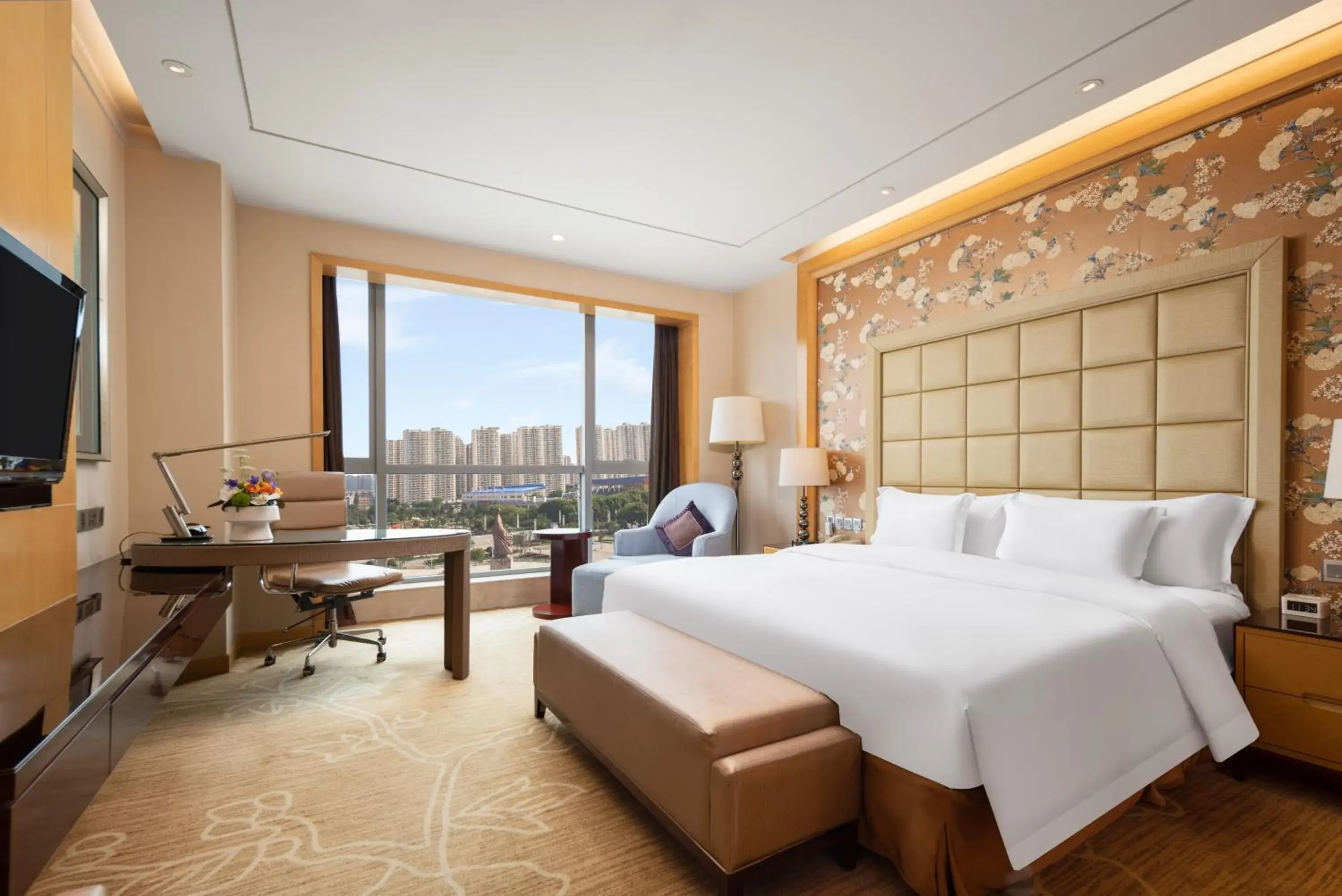 Standard King Room in Crowne Plaza Xiangyang by IHG Standard King Room in Crowne Plaza Xiangyang by IHG