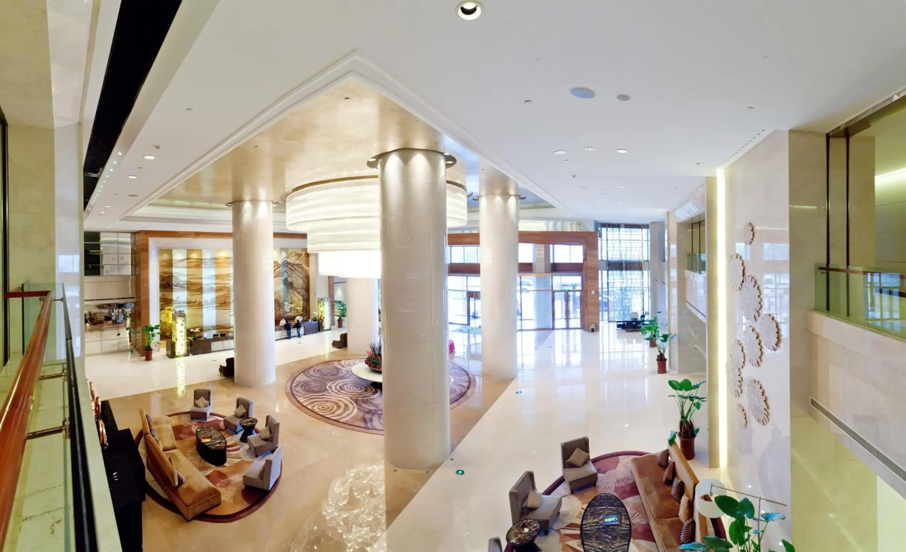 Property building in Crowne Plaza Xiangyang by IHG Property building in Crowne Plaza Xiangyang by IHG