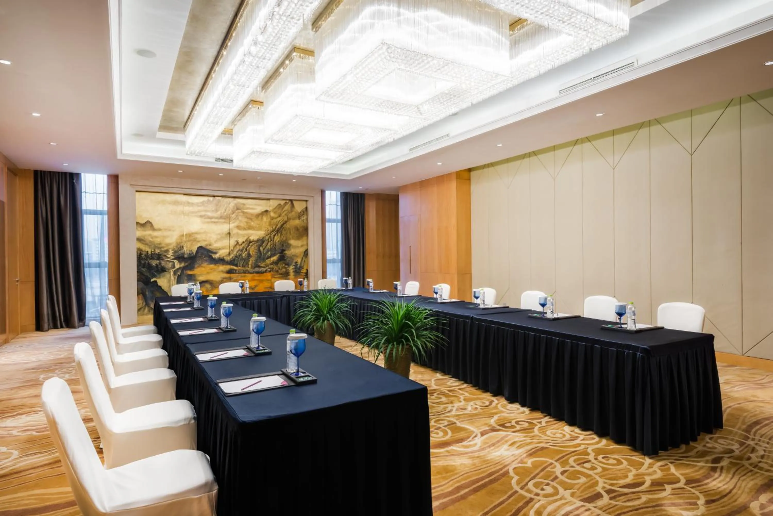 Banquet/Function facilities in Crowne Plaza Xiangyang by IHG