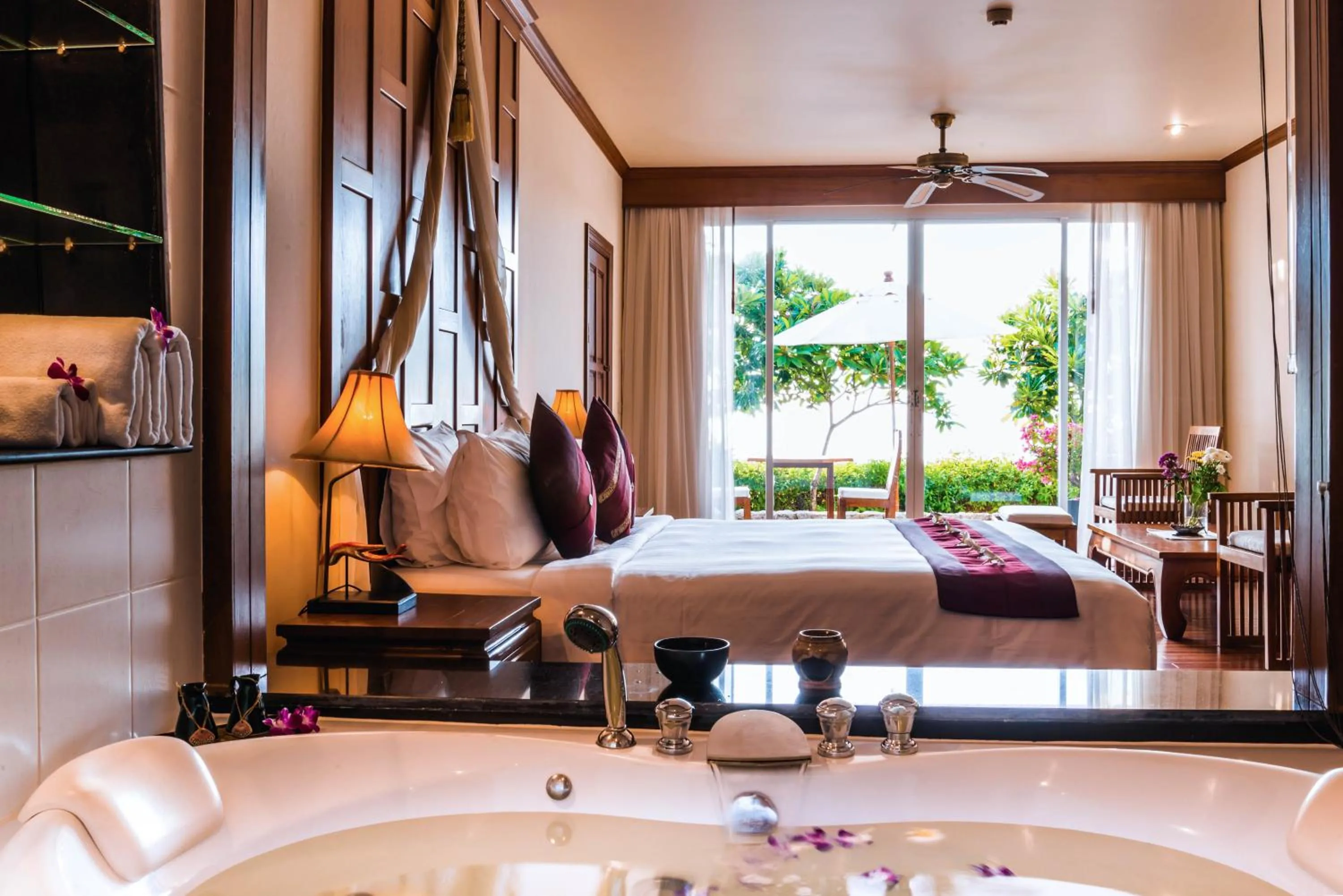 Photo of the whole room, Bed in Layalina Hotel