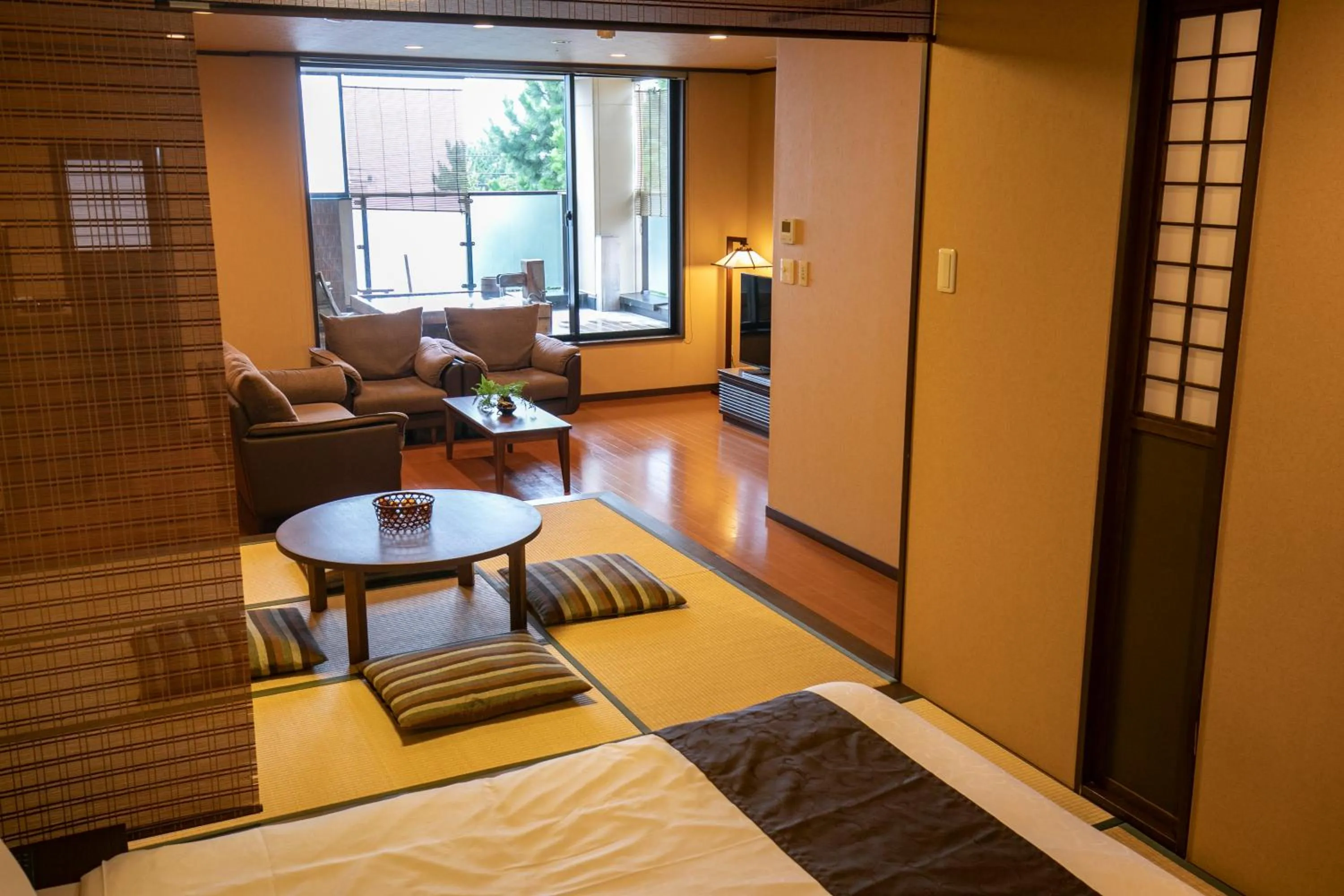 Living room, Bed in Yuyado Ichibanchi
