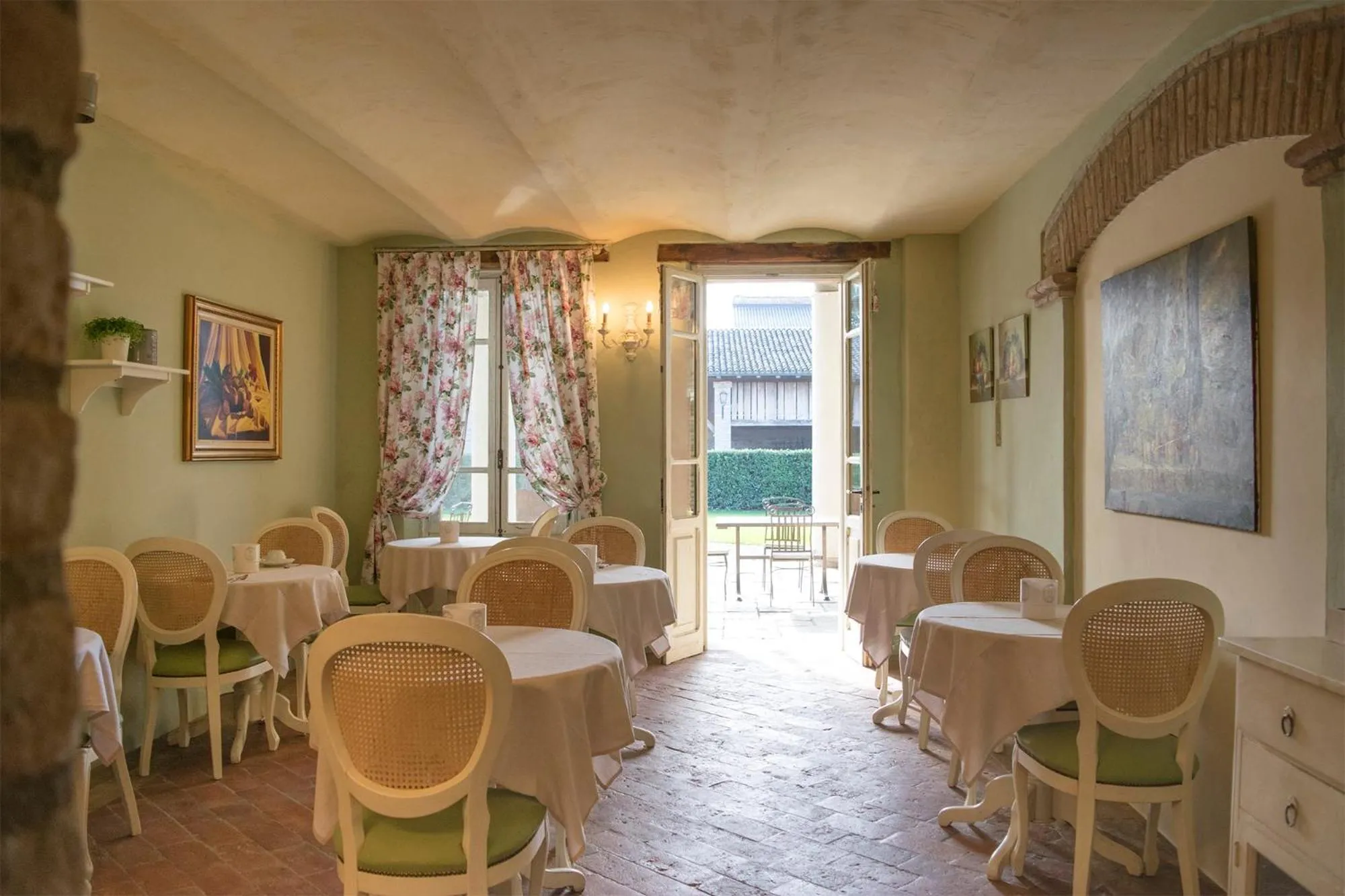 Area and facilities in Hospitale I Mori