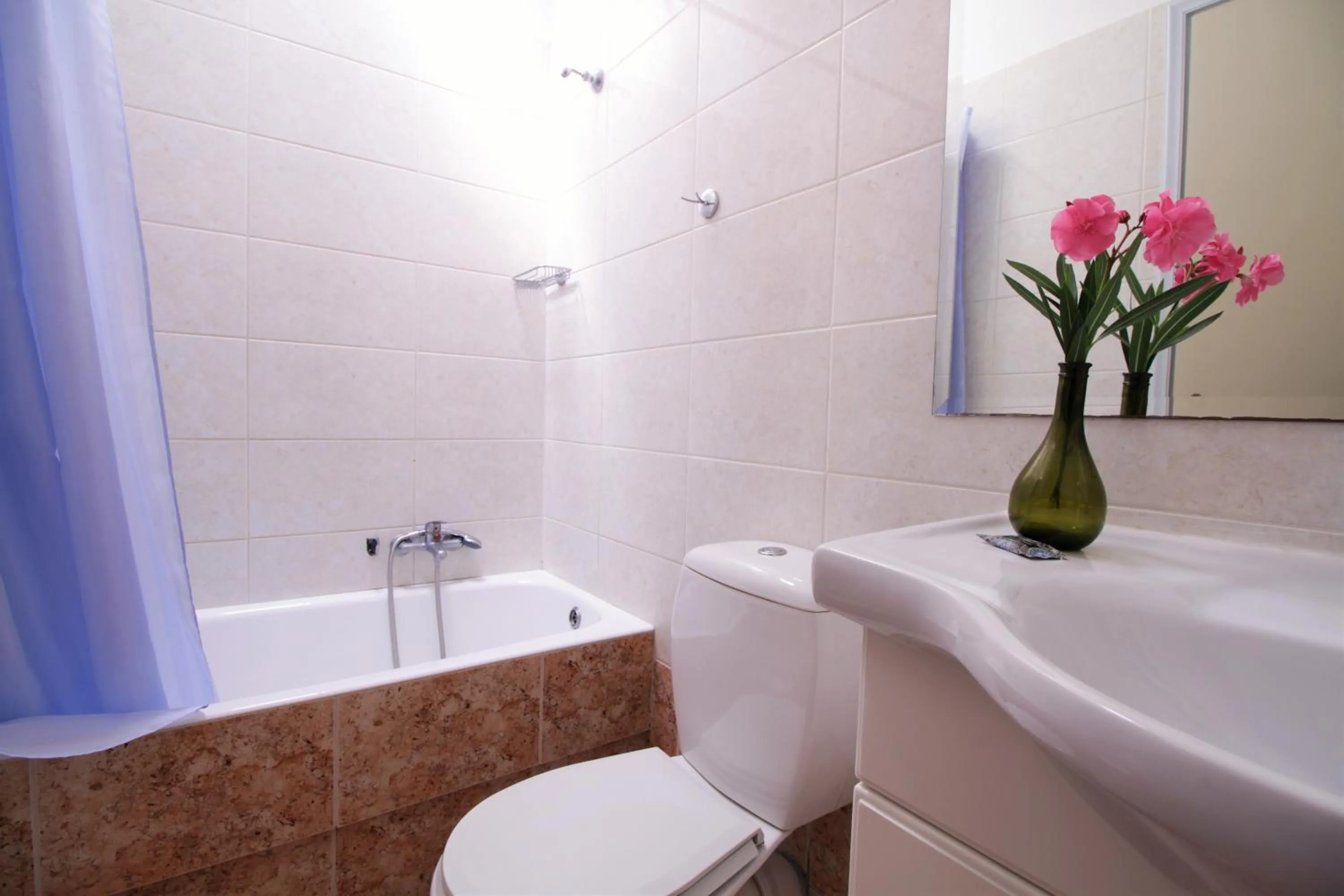 Toilet in Ampavris Family Apartments