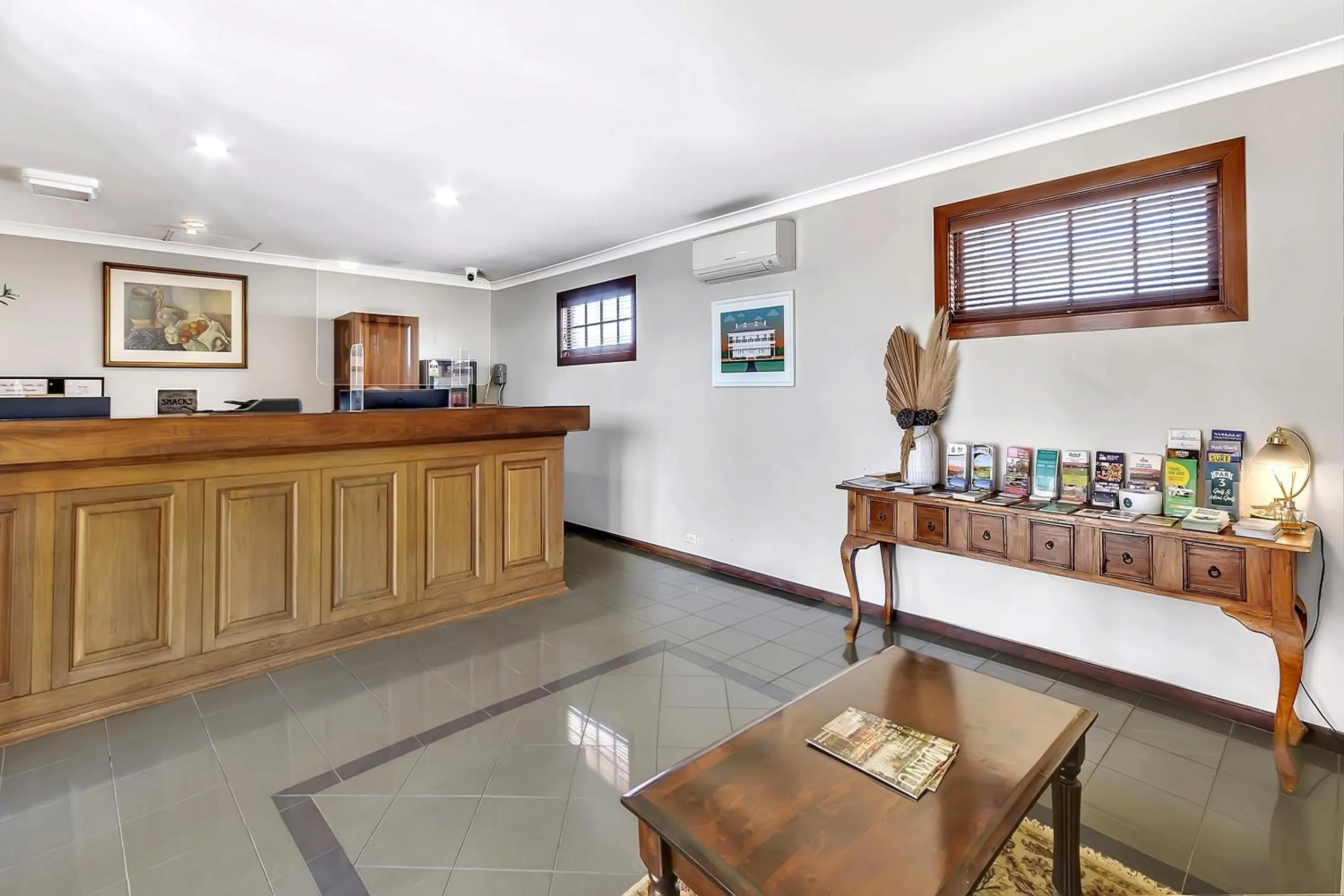 Lobby or reception in The Clifton Motel