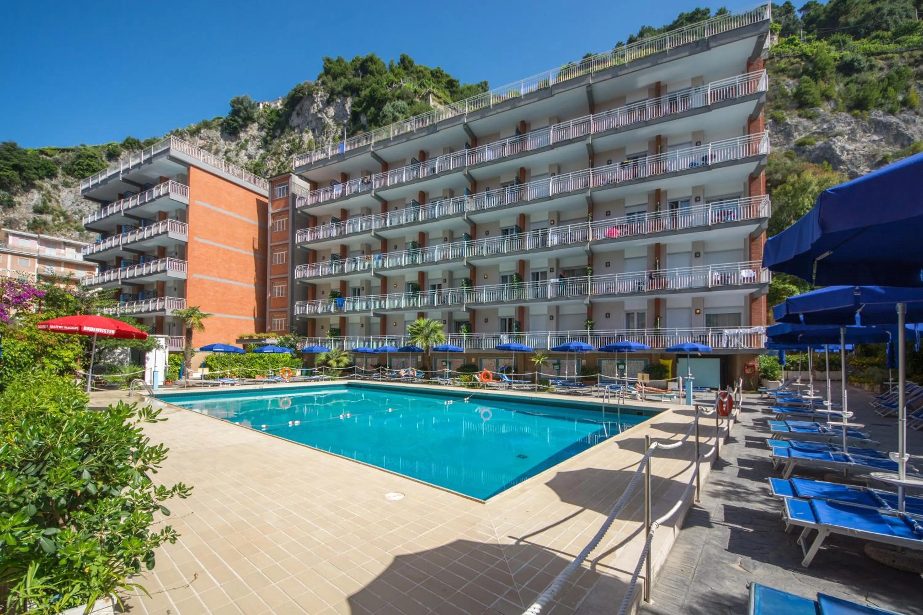 Swimming pool in Angelina Residence