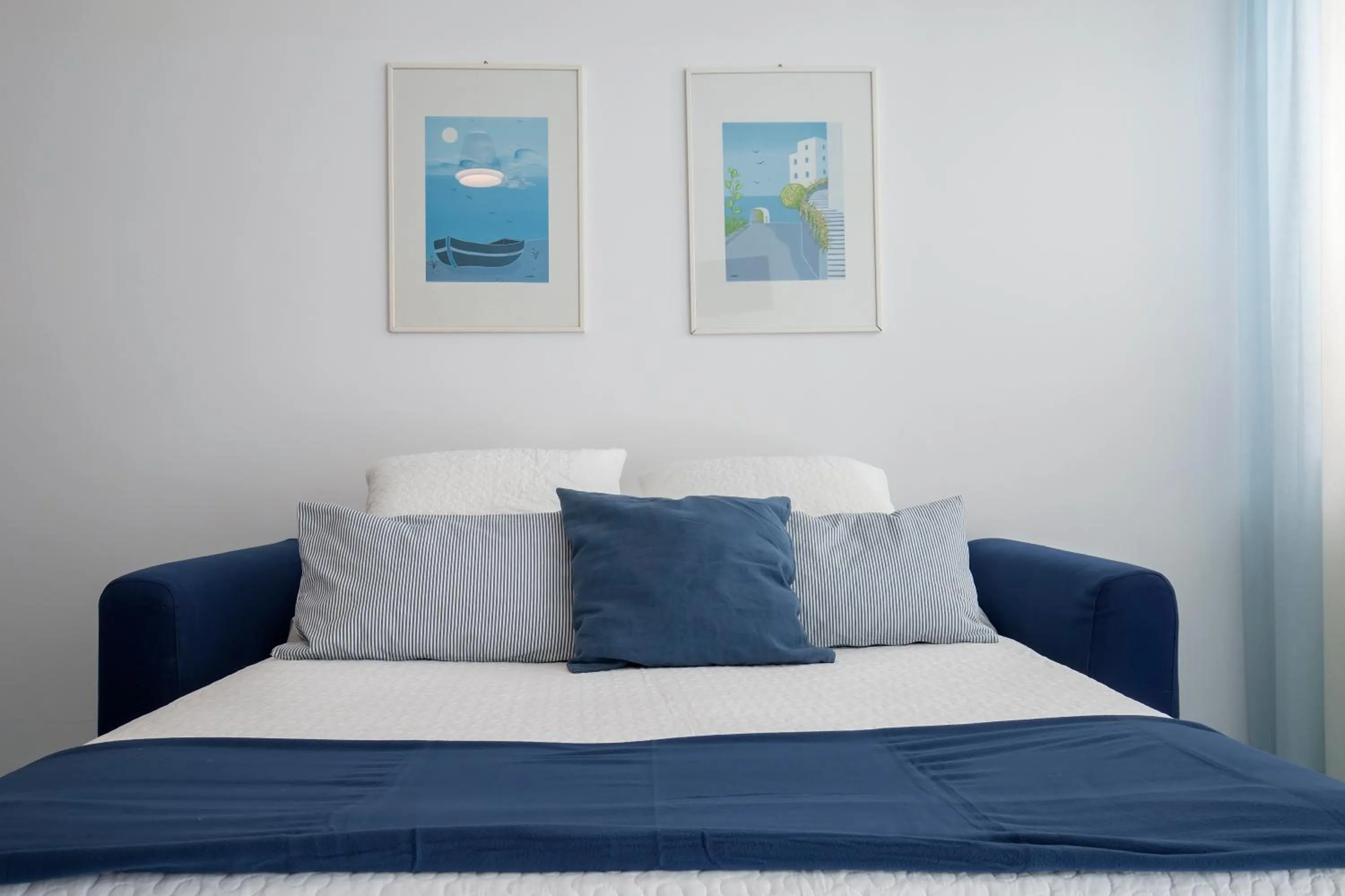 Bed in Angelina Residence