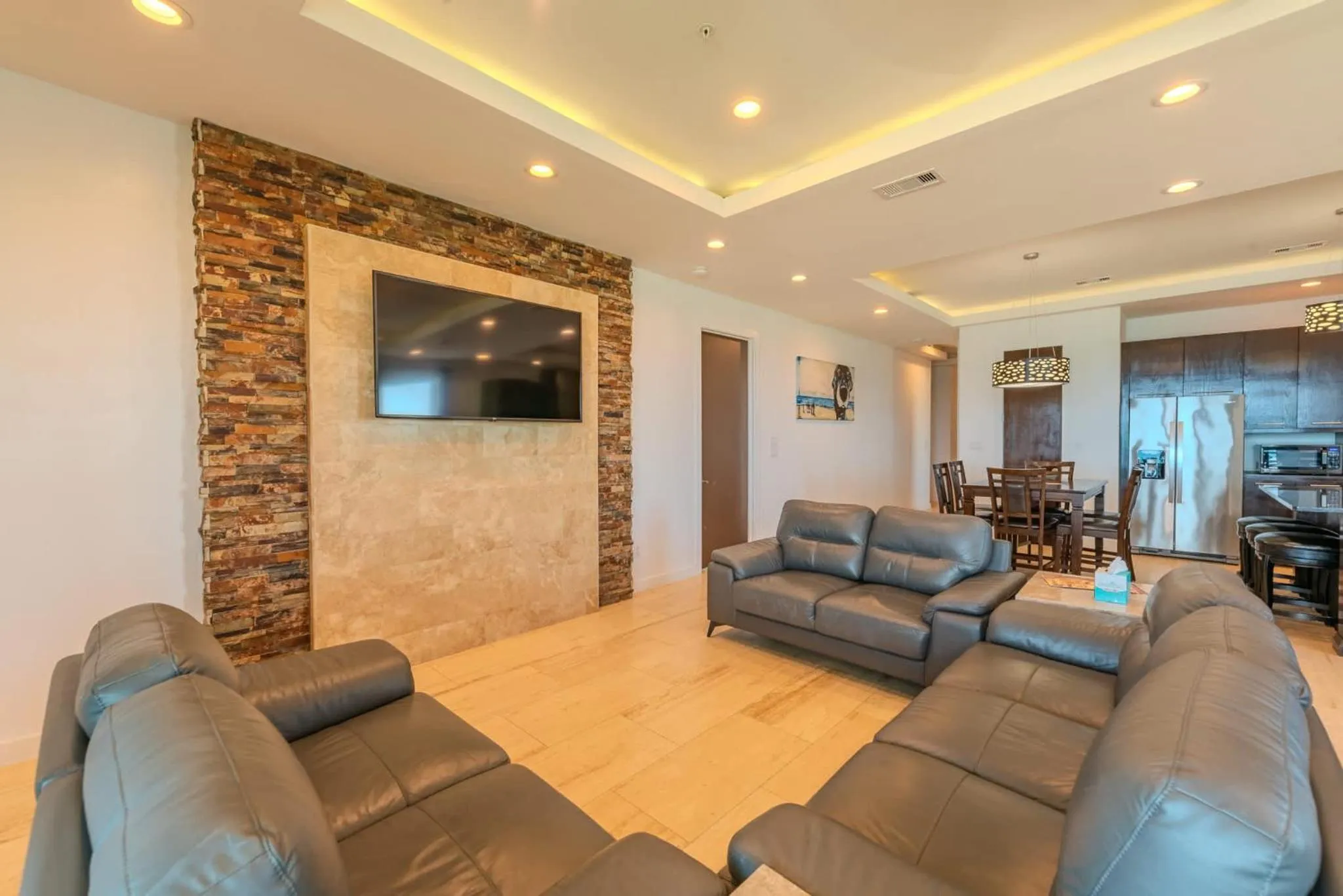 5 BEDROOM BEACHFRONT CONDO - 4th Floor