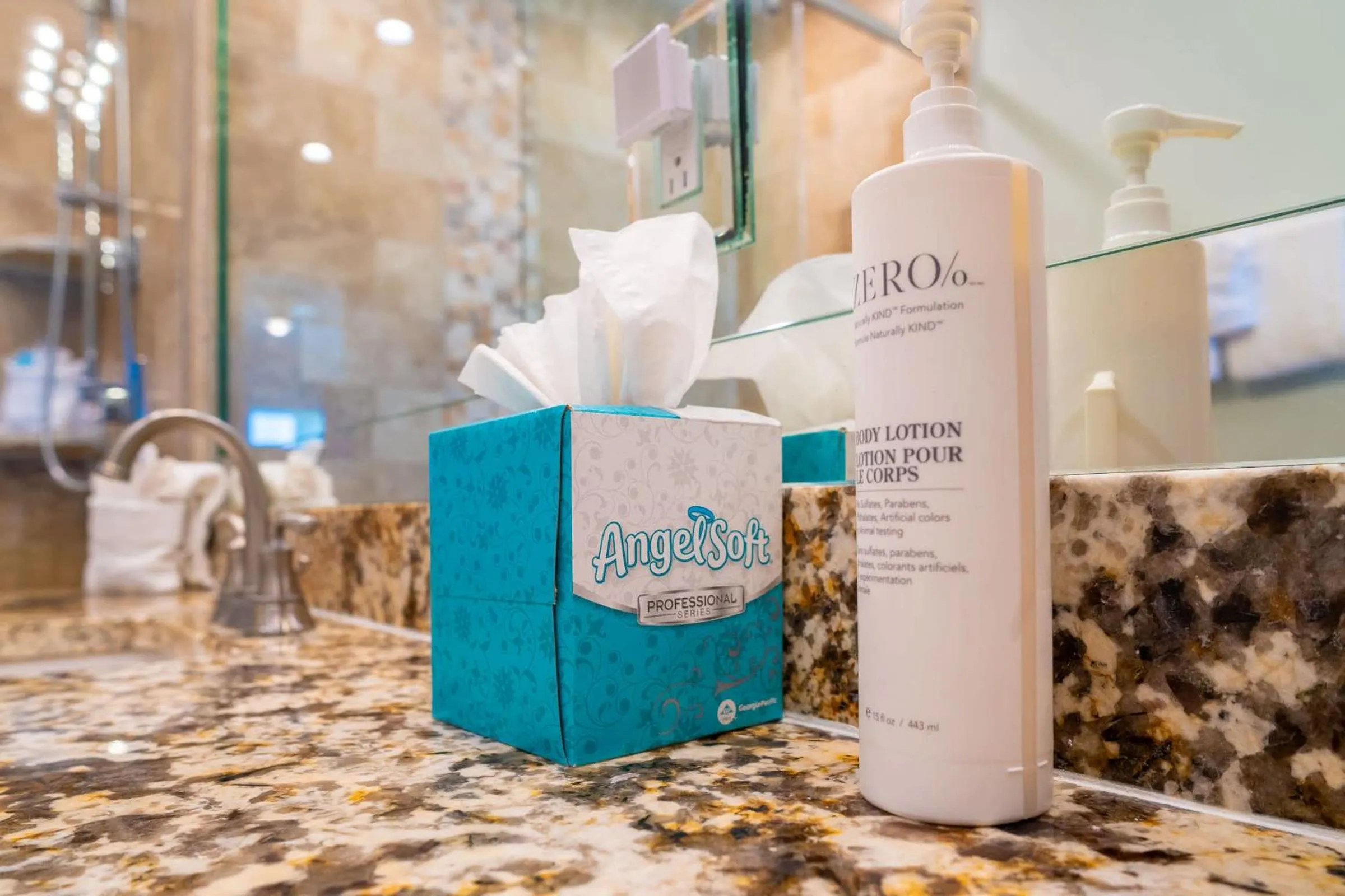 5 BEDROOM BEACHFRONT CONDO - 4th Floor