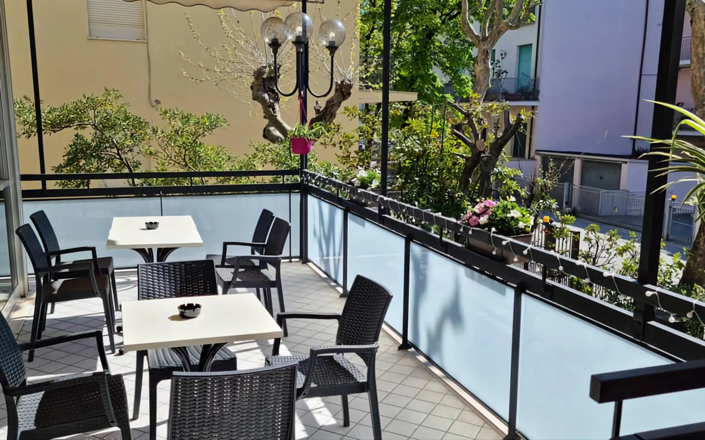 Day, Restaurant/Places to Eat in Hotel Kursaal