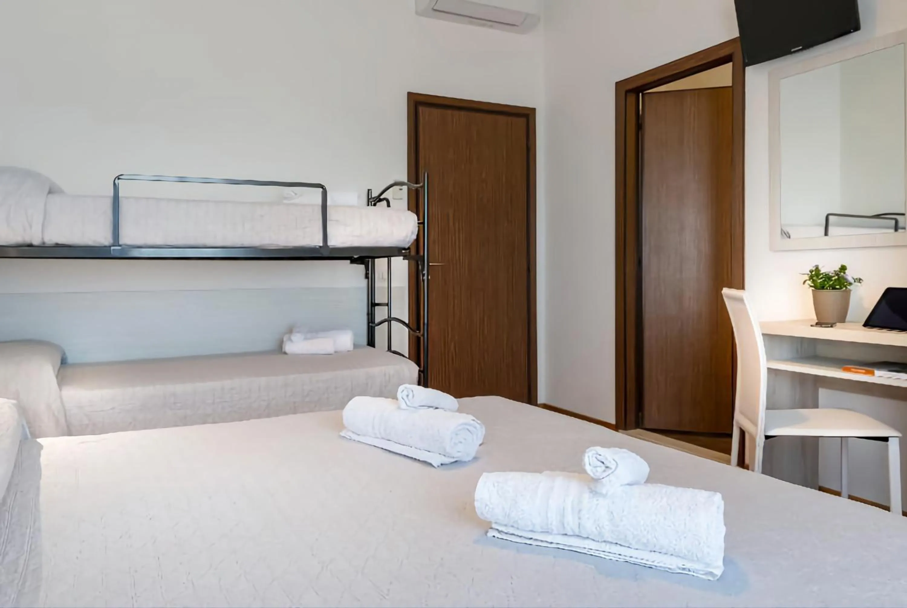 Bed in Hotel Kursaal