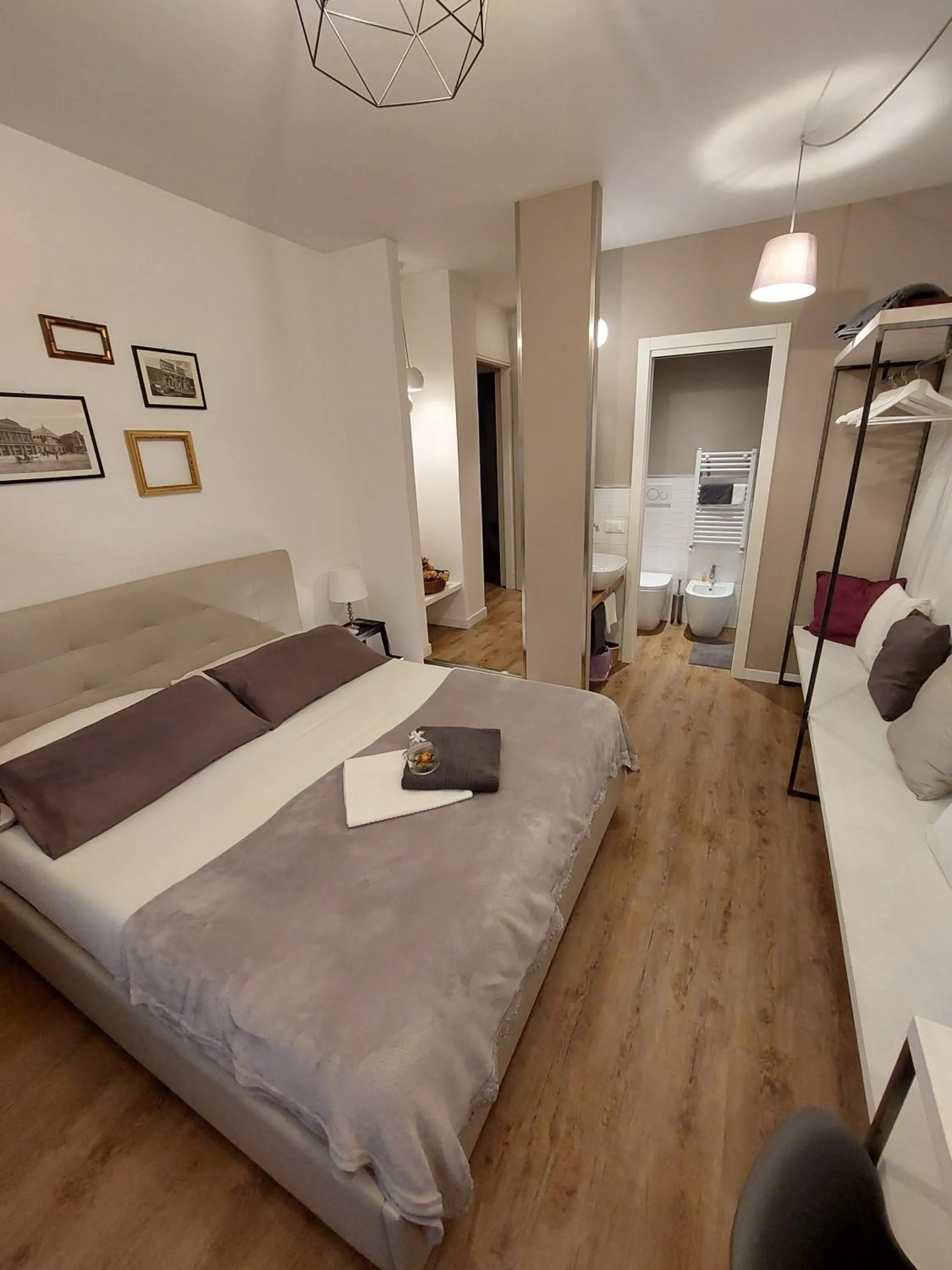 Bed in St. Peter's Luxury Rooms