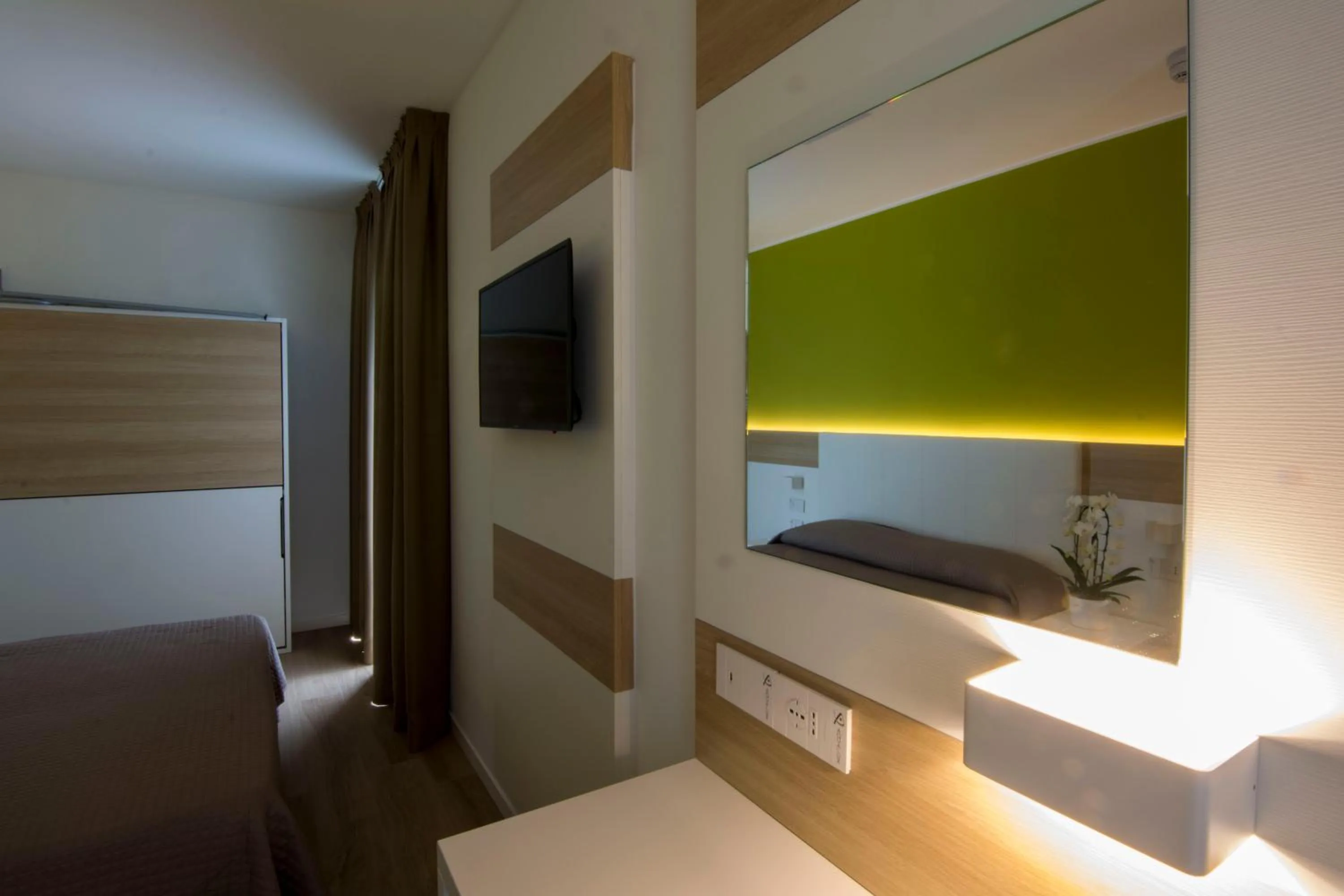 TV and multimedia, Bed in Almalux Jesolo Wellness & Spa 3 stelle superior