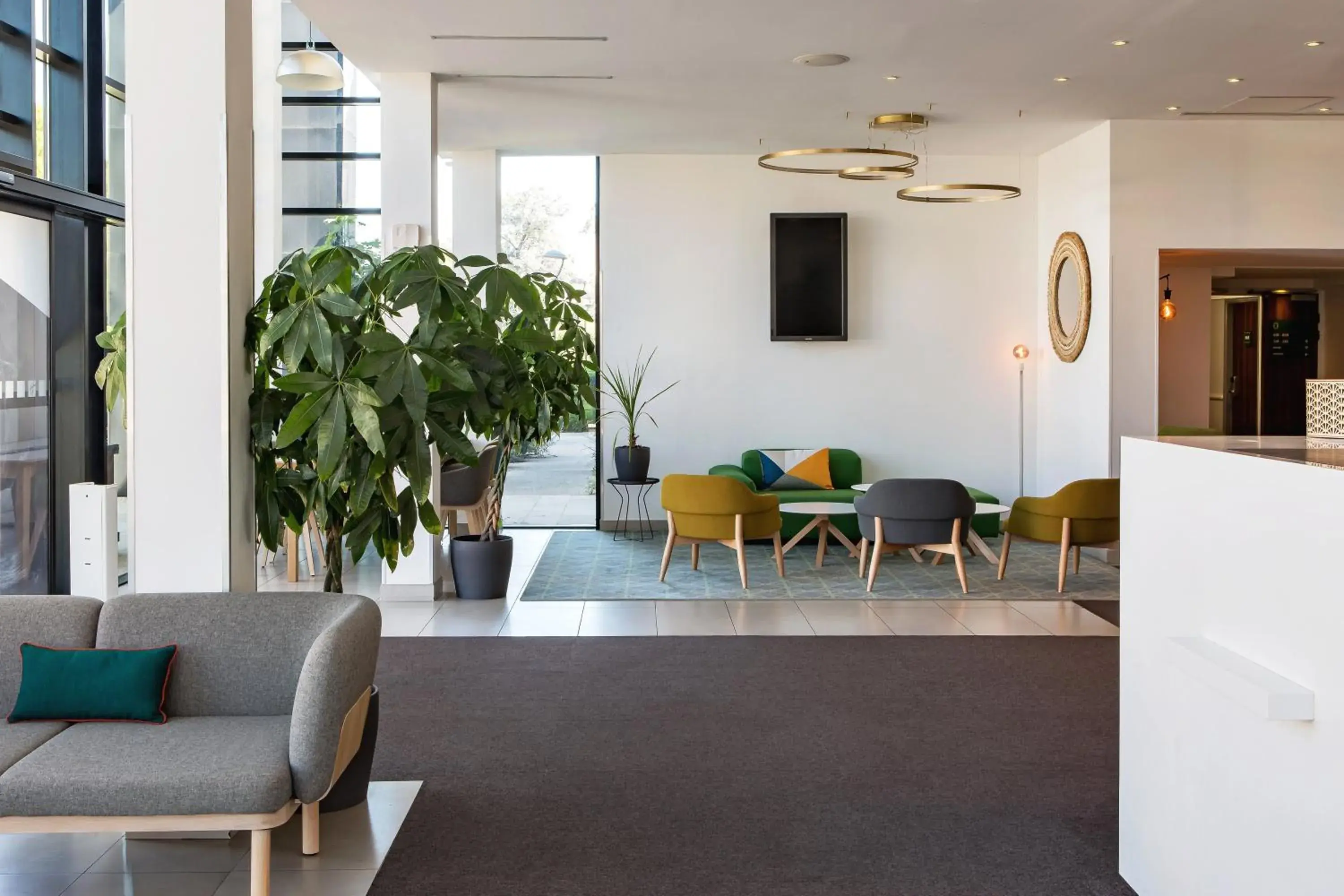 Lobby or reception in Holiday Inn - Marseille Airport by IHG Lobby or reception in Holiday Inn - Marseille Airport by IHG