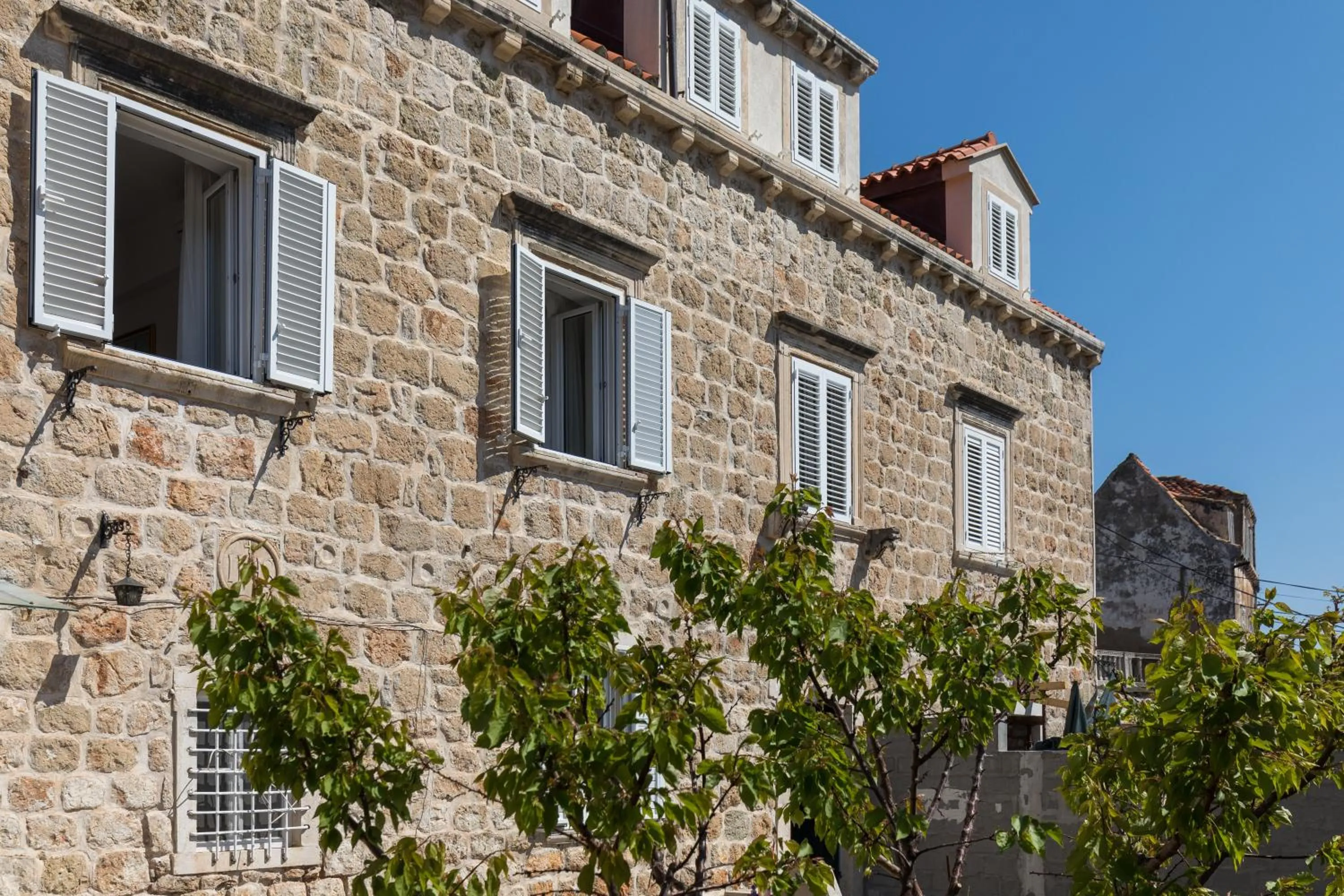 Facade/entrance in Guest House Libertas