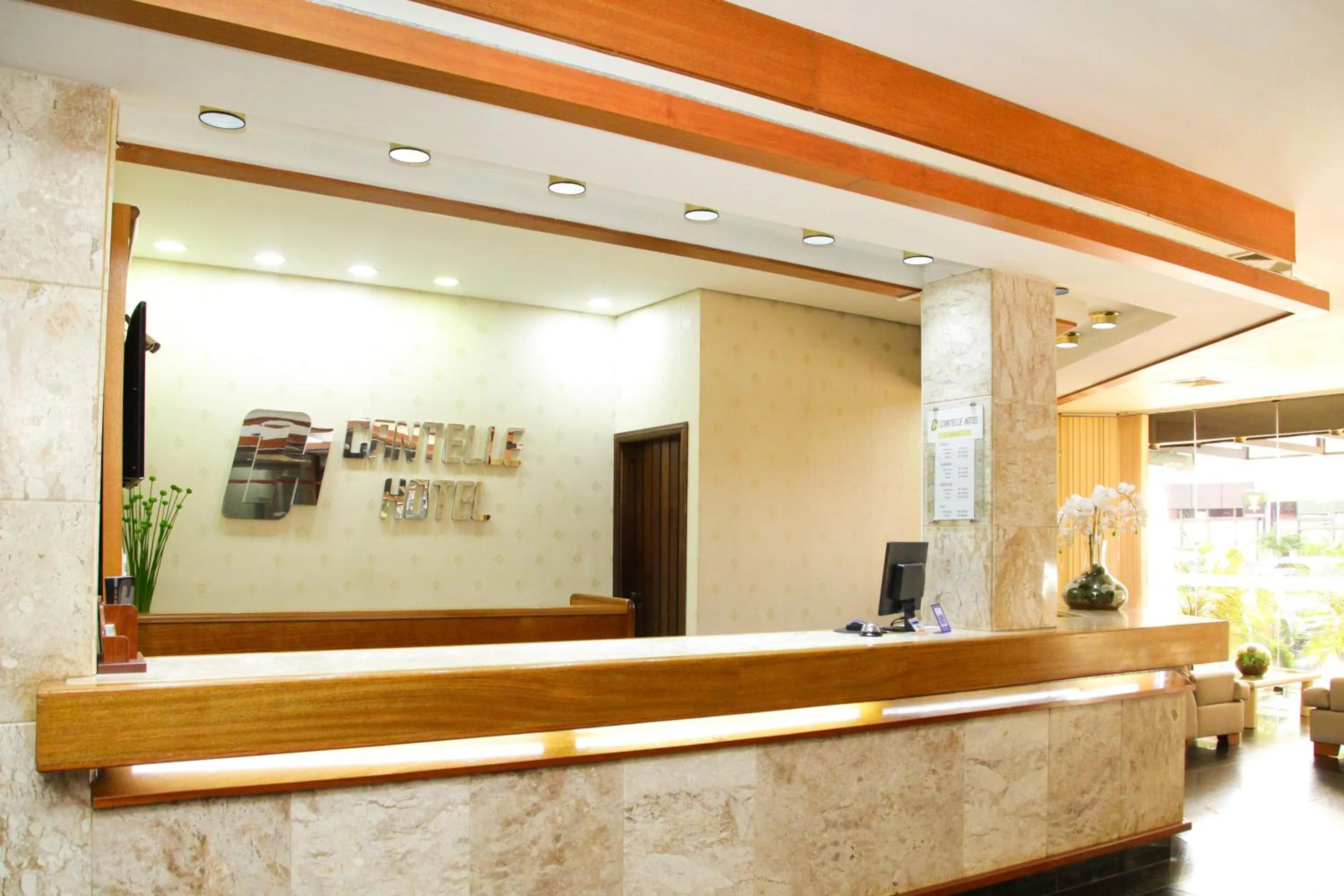 Lobby or reception in Hotel Cantelle