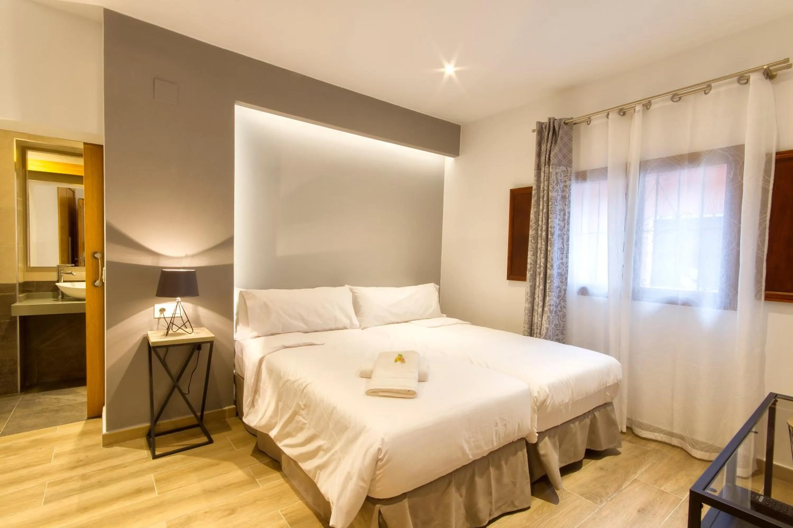 Deluxe Double Room in Lucero 12