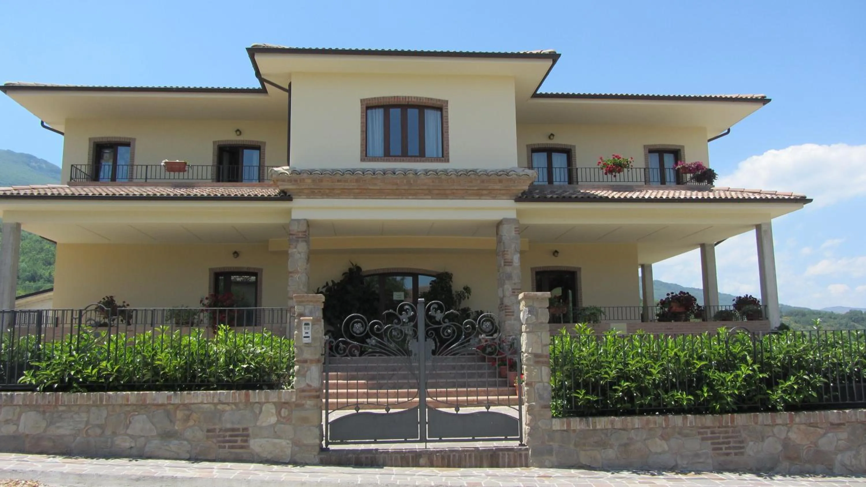 Facade/entrance in Locanda Del Parco Hotel