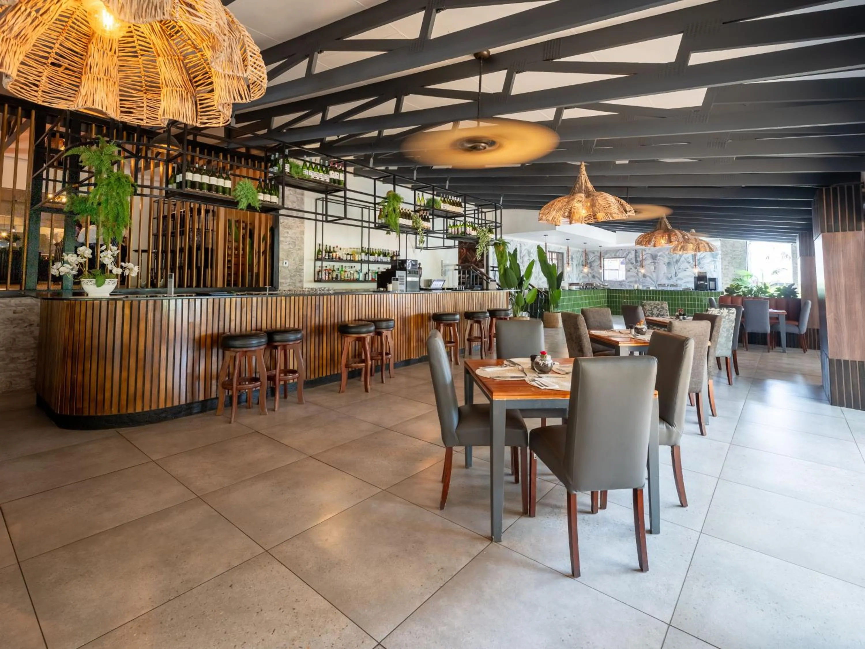 Restaurant/places to eat in ANEW Resort White River Mbombela