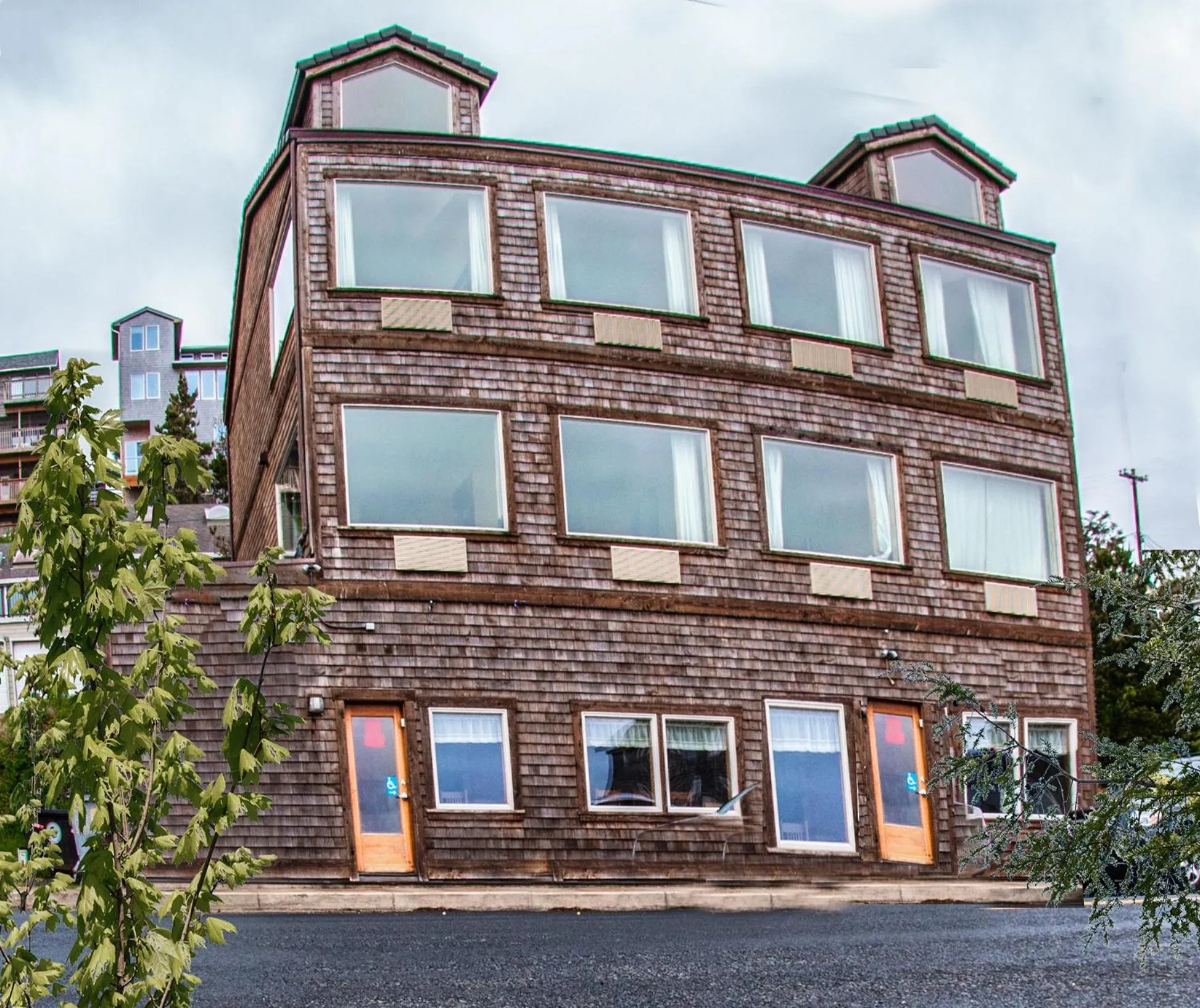 Restaurant/places to eat in Three Arch Inn