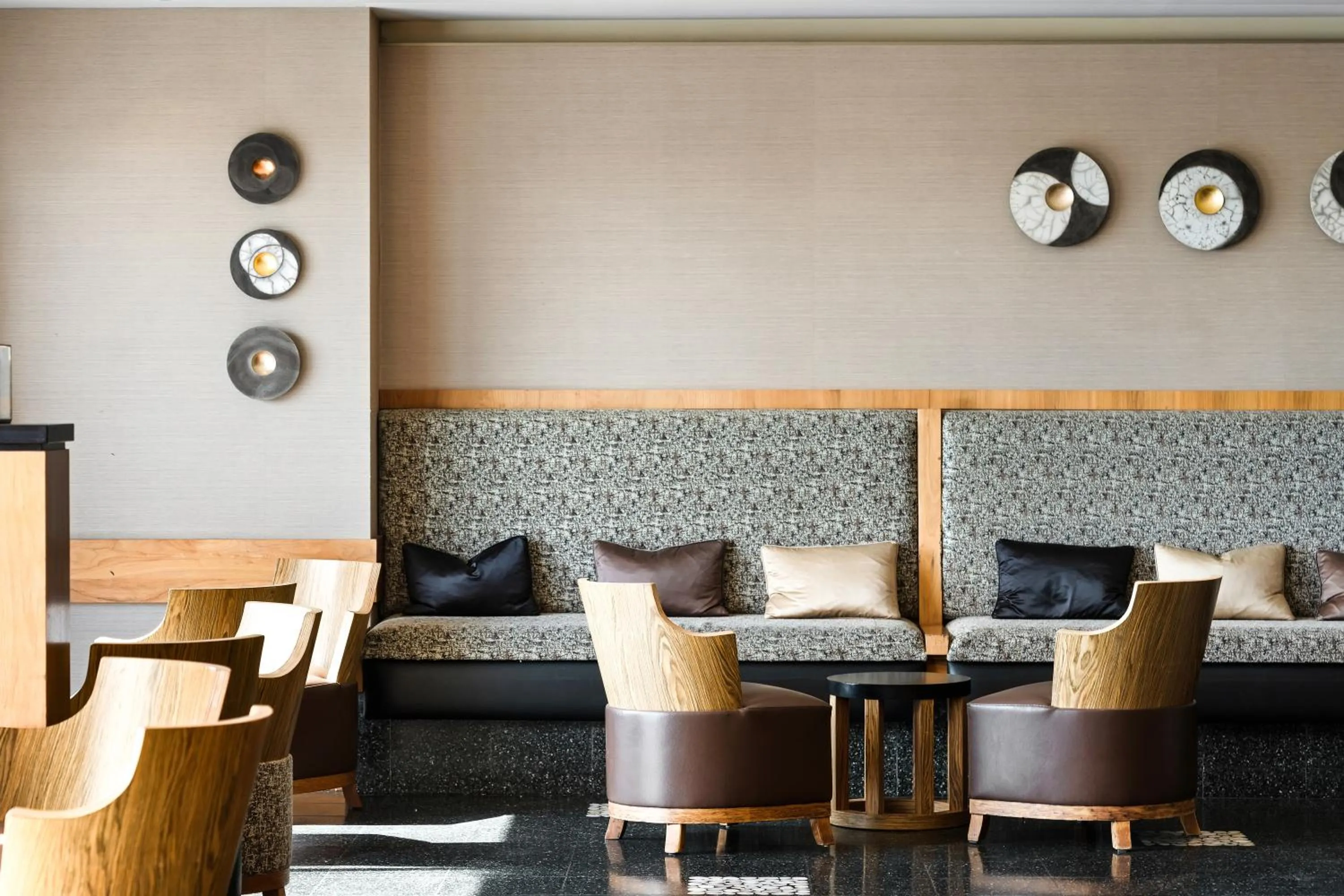 Lounge or bar in Bedruthan Hotel & Spa