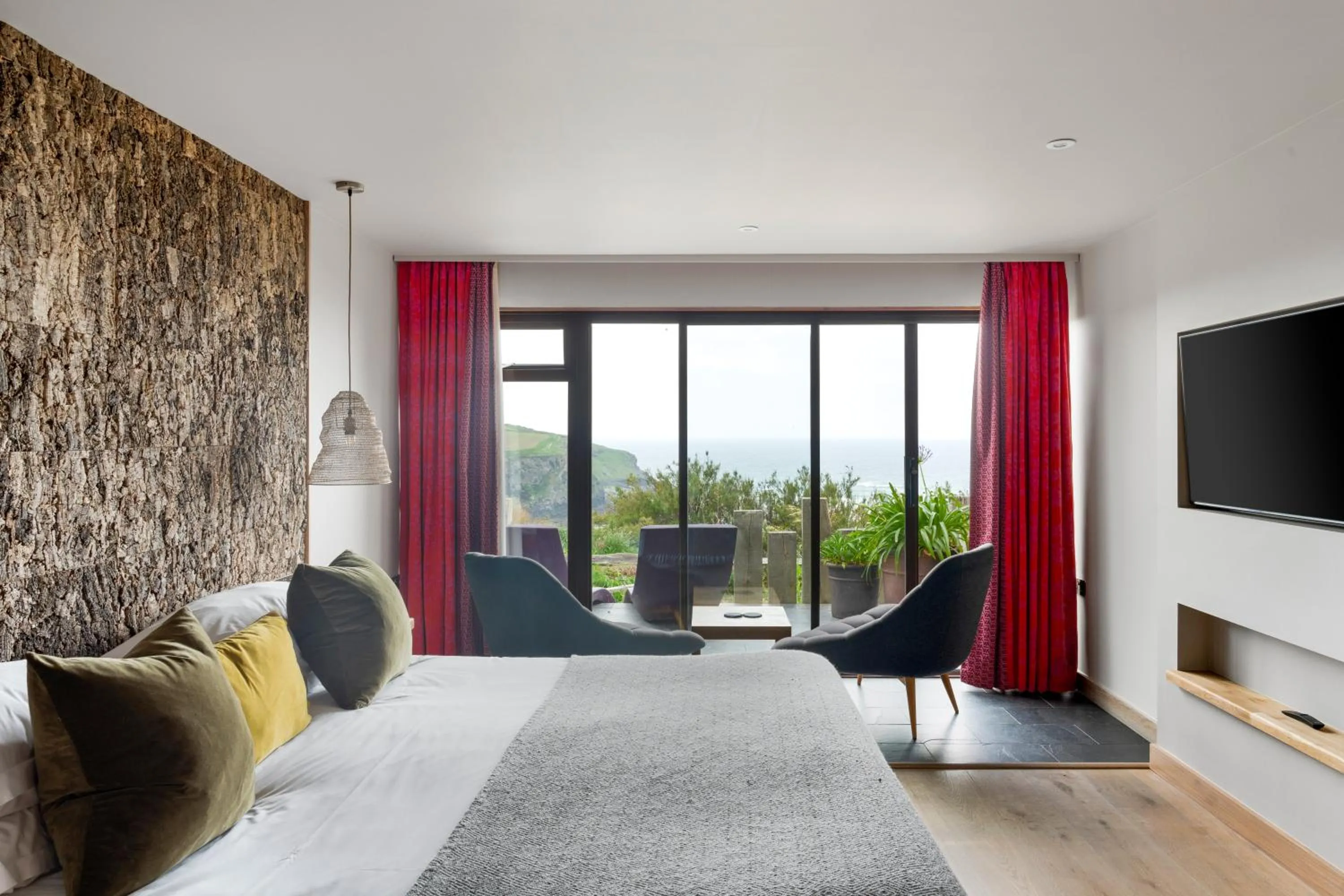 Bed in Bedruthan Hotel & Spa