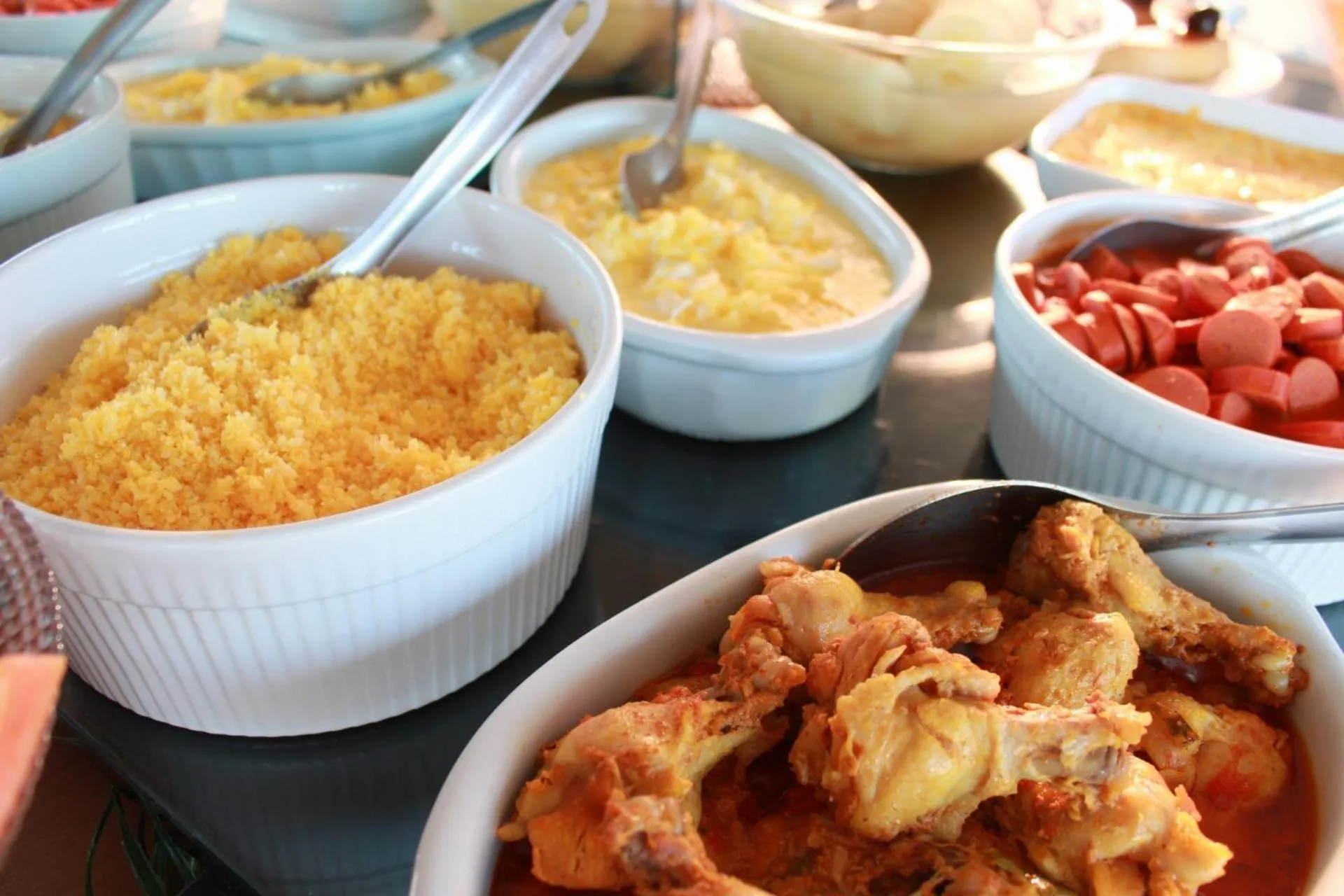 Breakfast in Zuza Slim Suítes