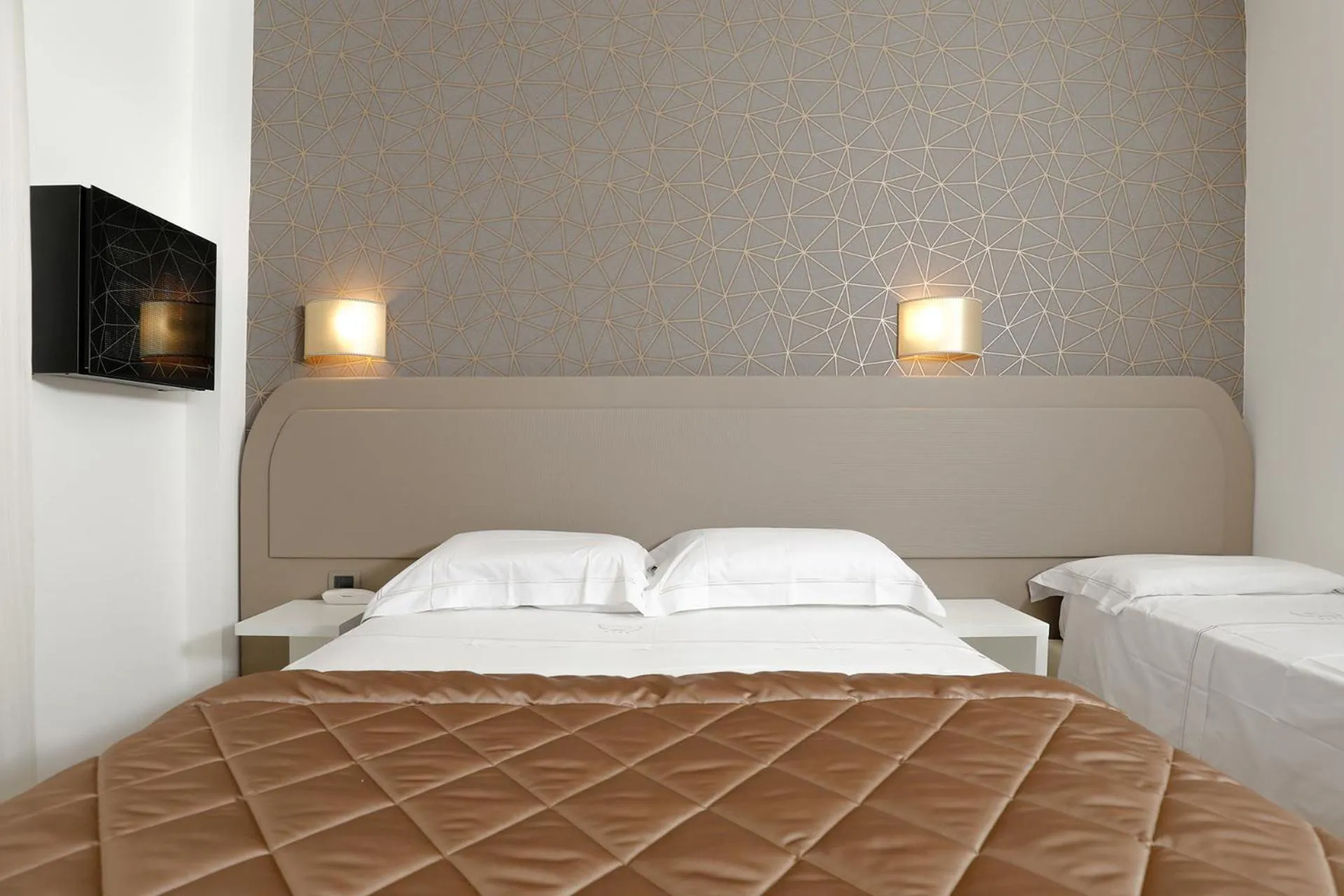 Bed in Hotel Alexander