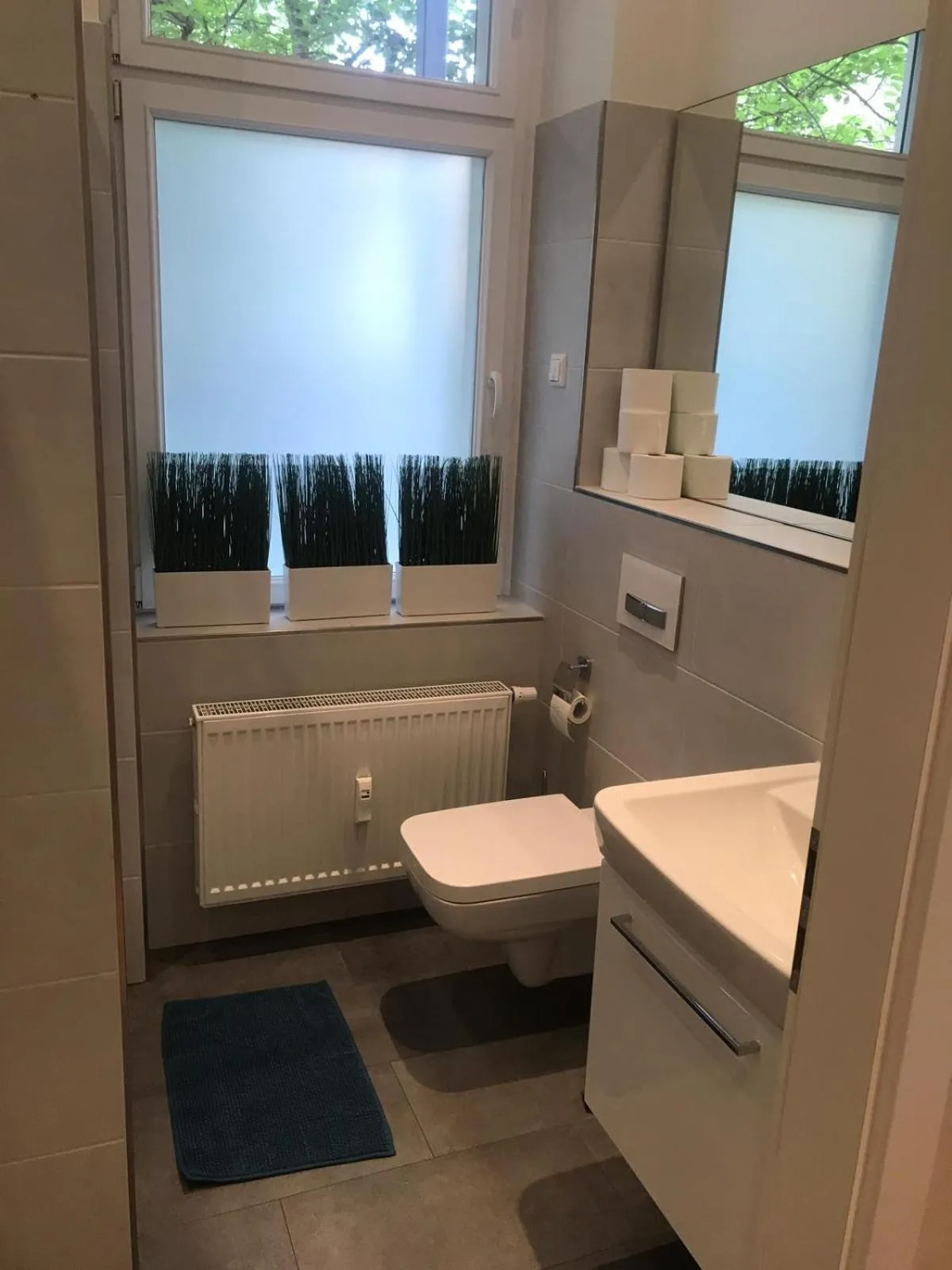 Bathroom in Jasper's Boutique Hotel