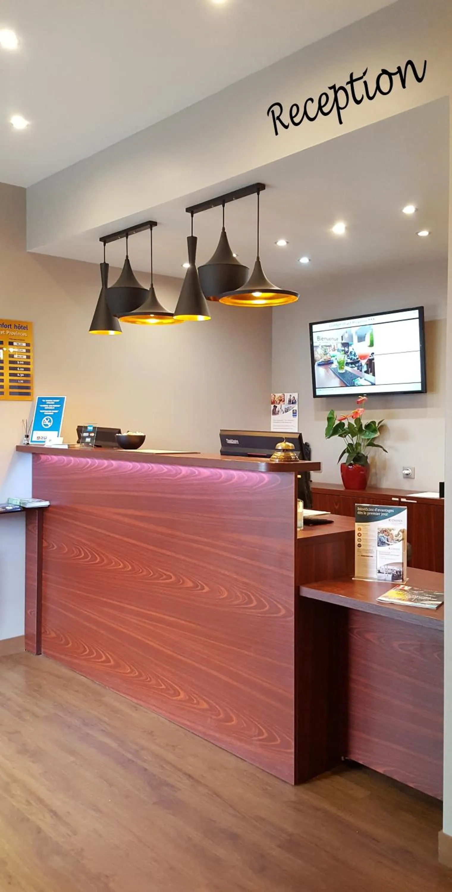 Lobby or reception in Comfort Hotel Orléans Olivet Provinces