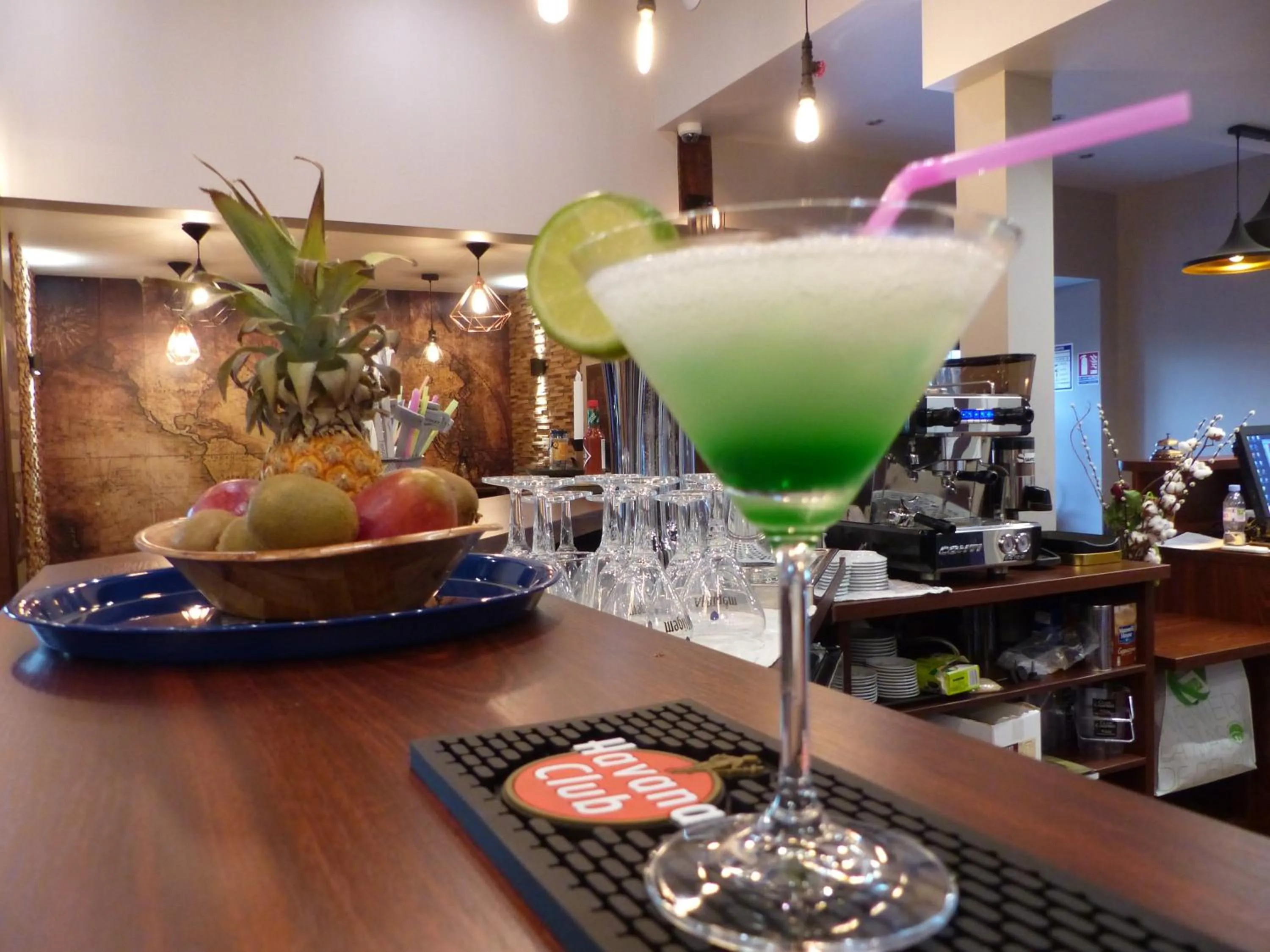 Lounge or bar in Comfort Hotel Orléans Olivet Provinces