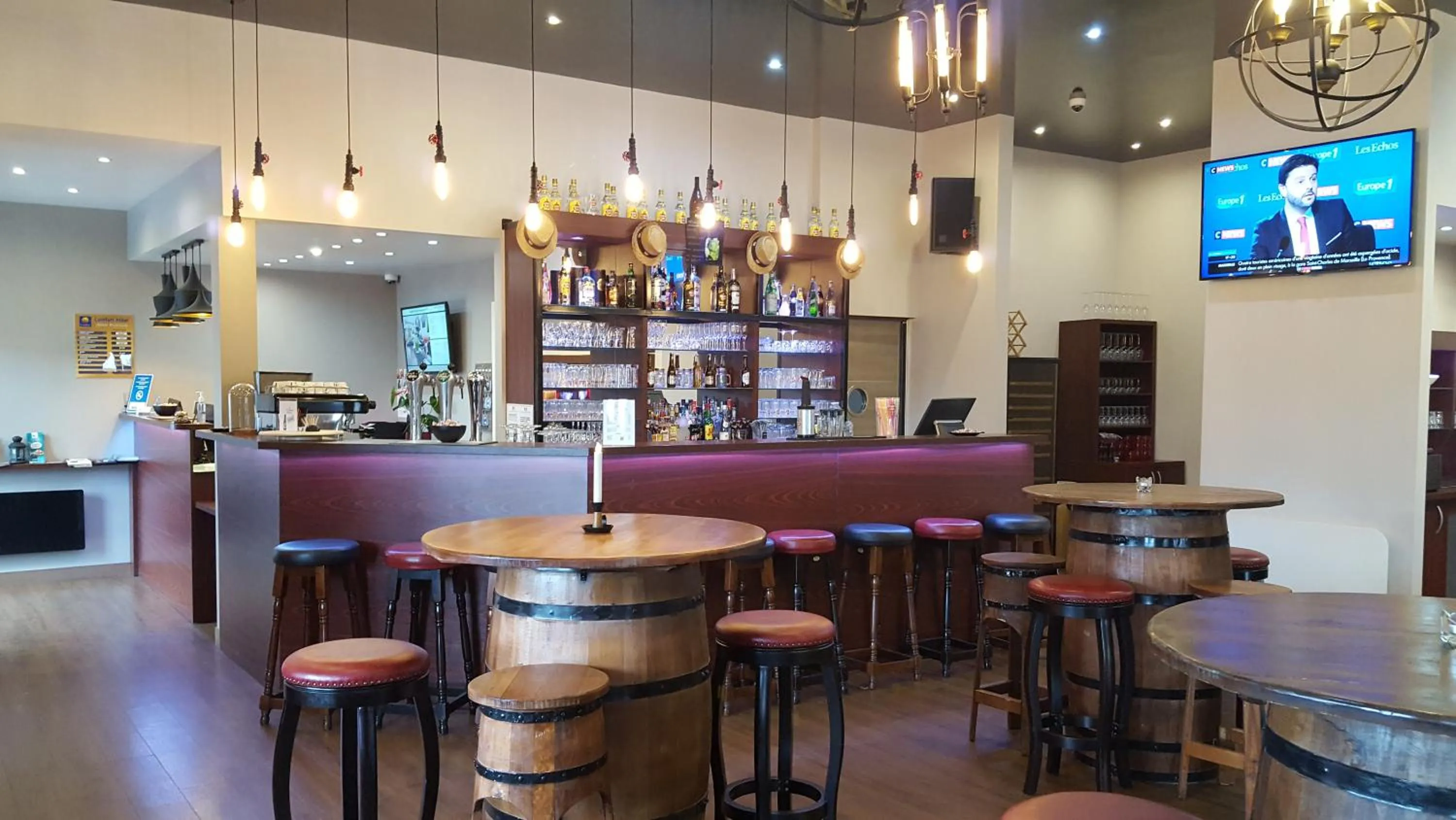 Restaurant/places to eat in Comfort Hotel Orléans Olivet Provinces