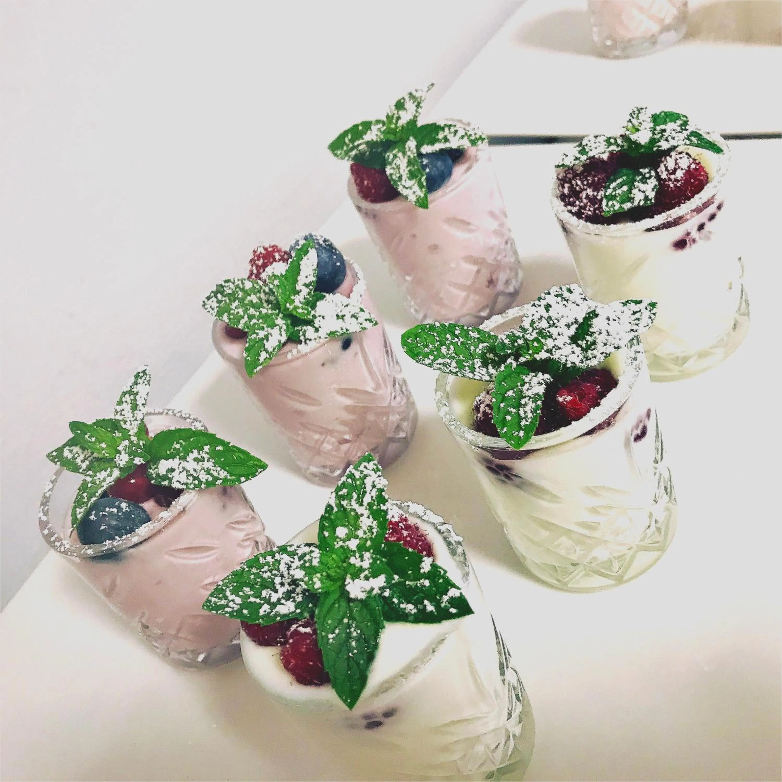 Restaurant/places to eat in Hotel Kinda