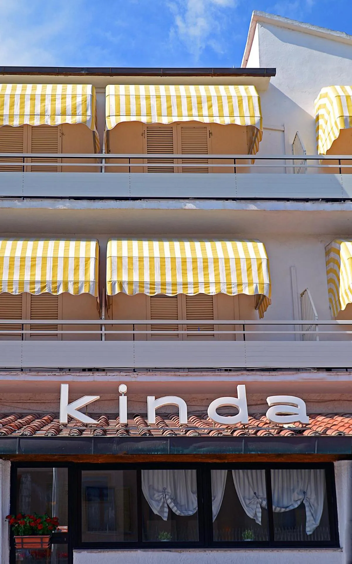 Facade/entrance in Hotel Kinda