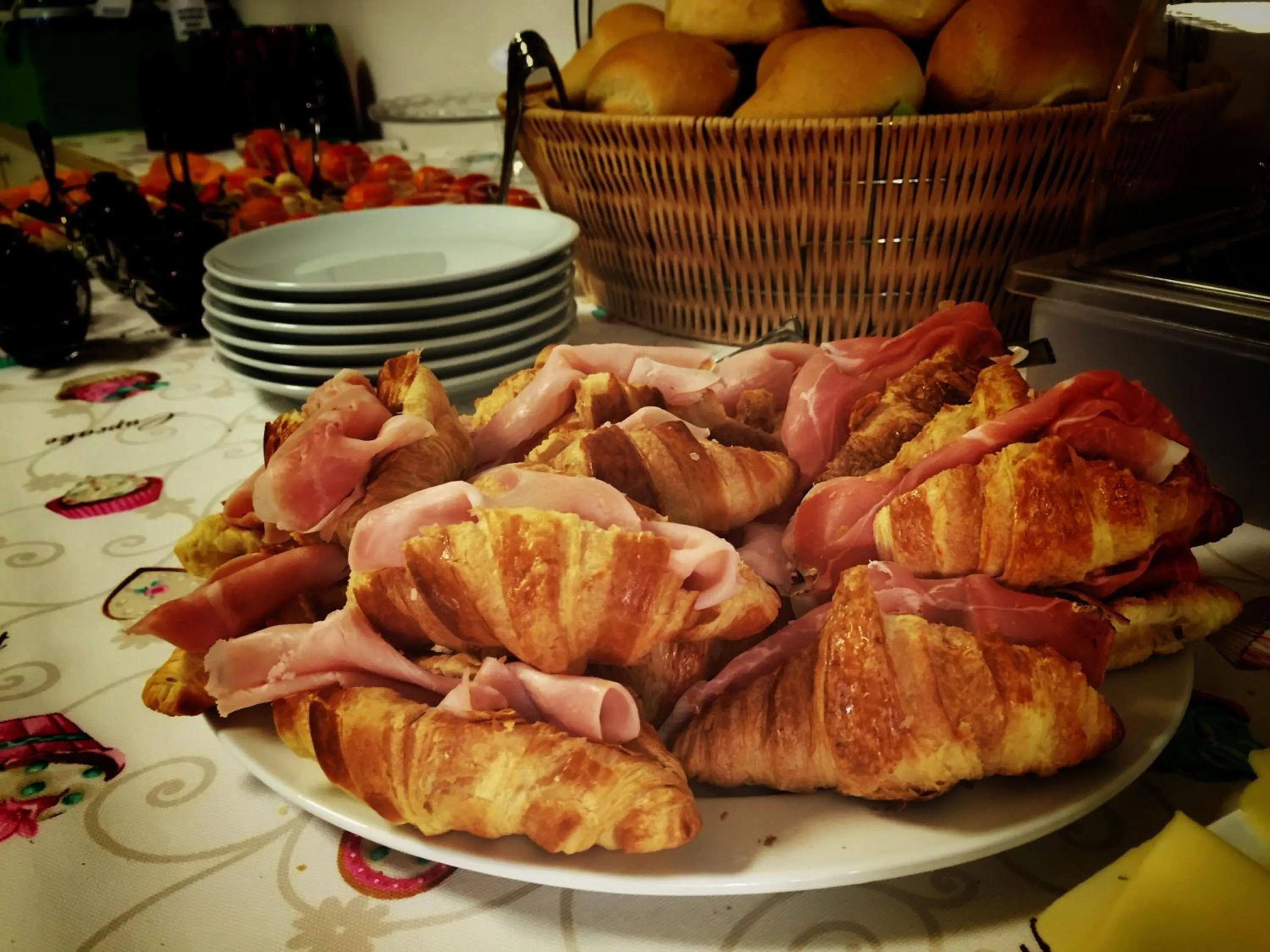 Buffet breakfast in Hotel Kinda