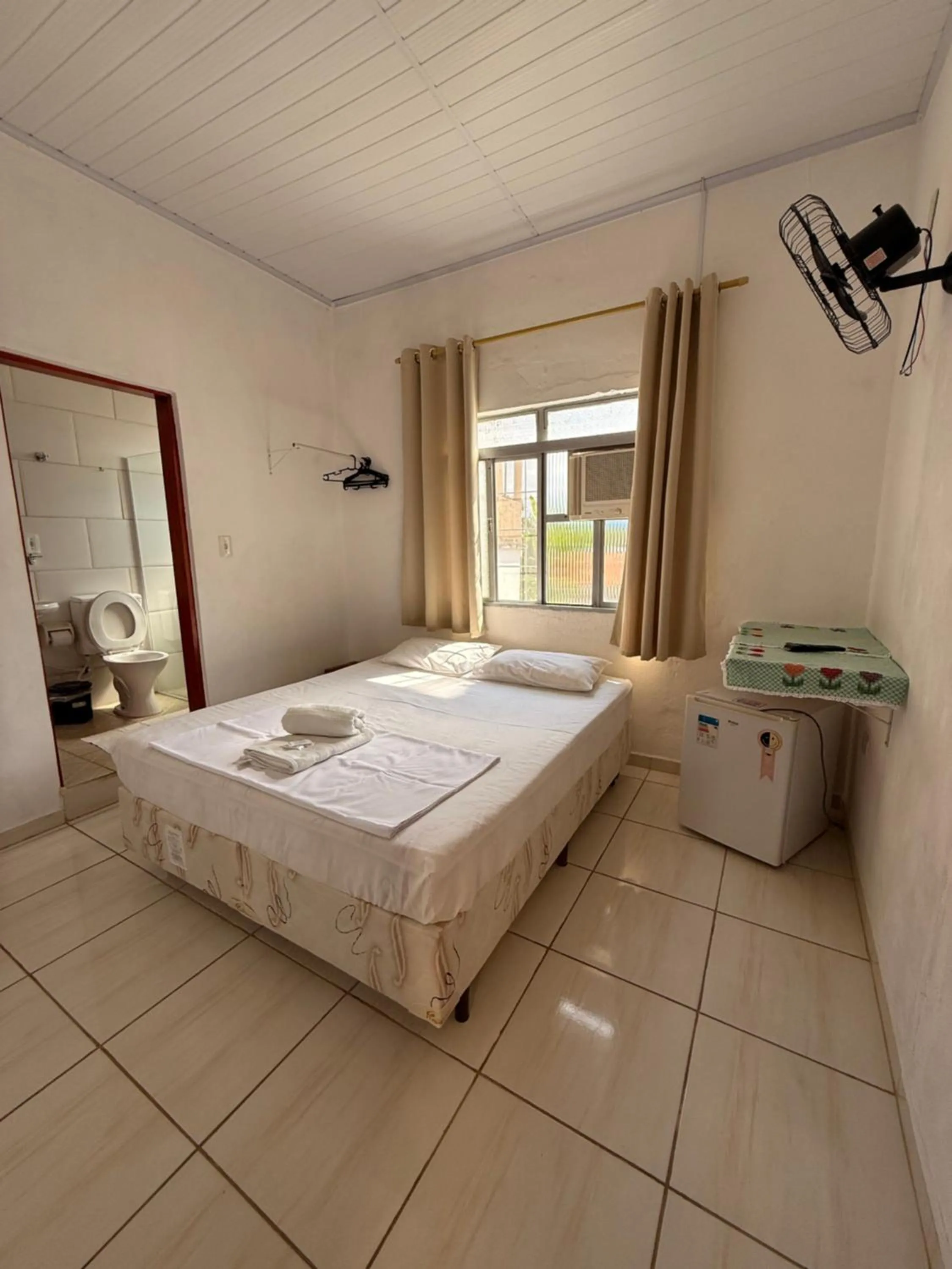 Double Room in Pousada GEF Aparecida