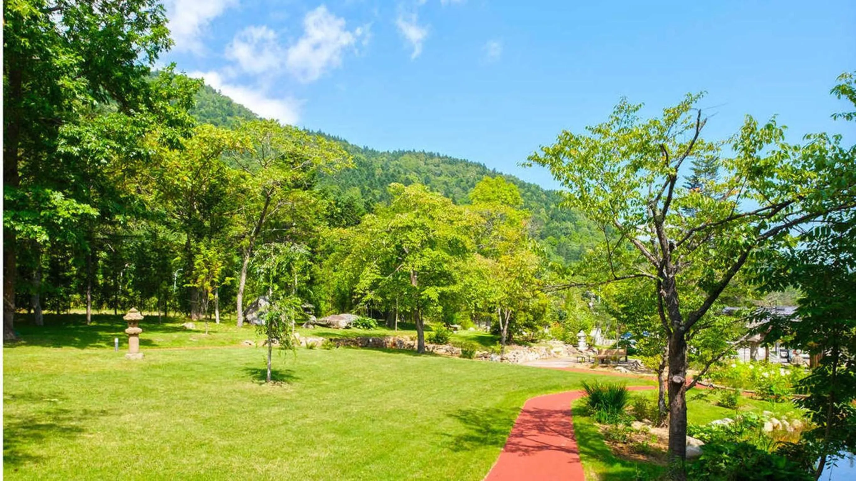 Garden in Okujozankei Onsen Kasho Gyoen