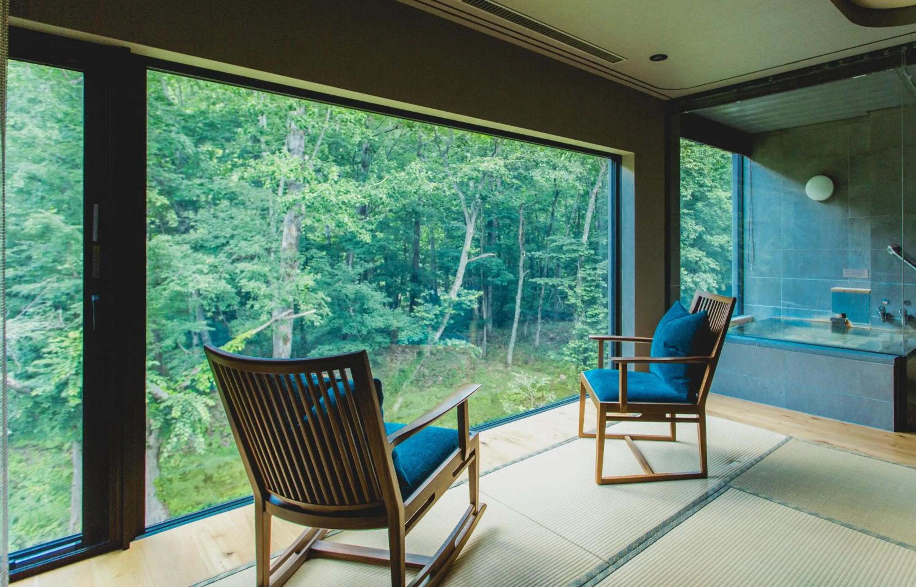 Bathroom in Okujozankei Onsen Kasho Gyoen