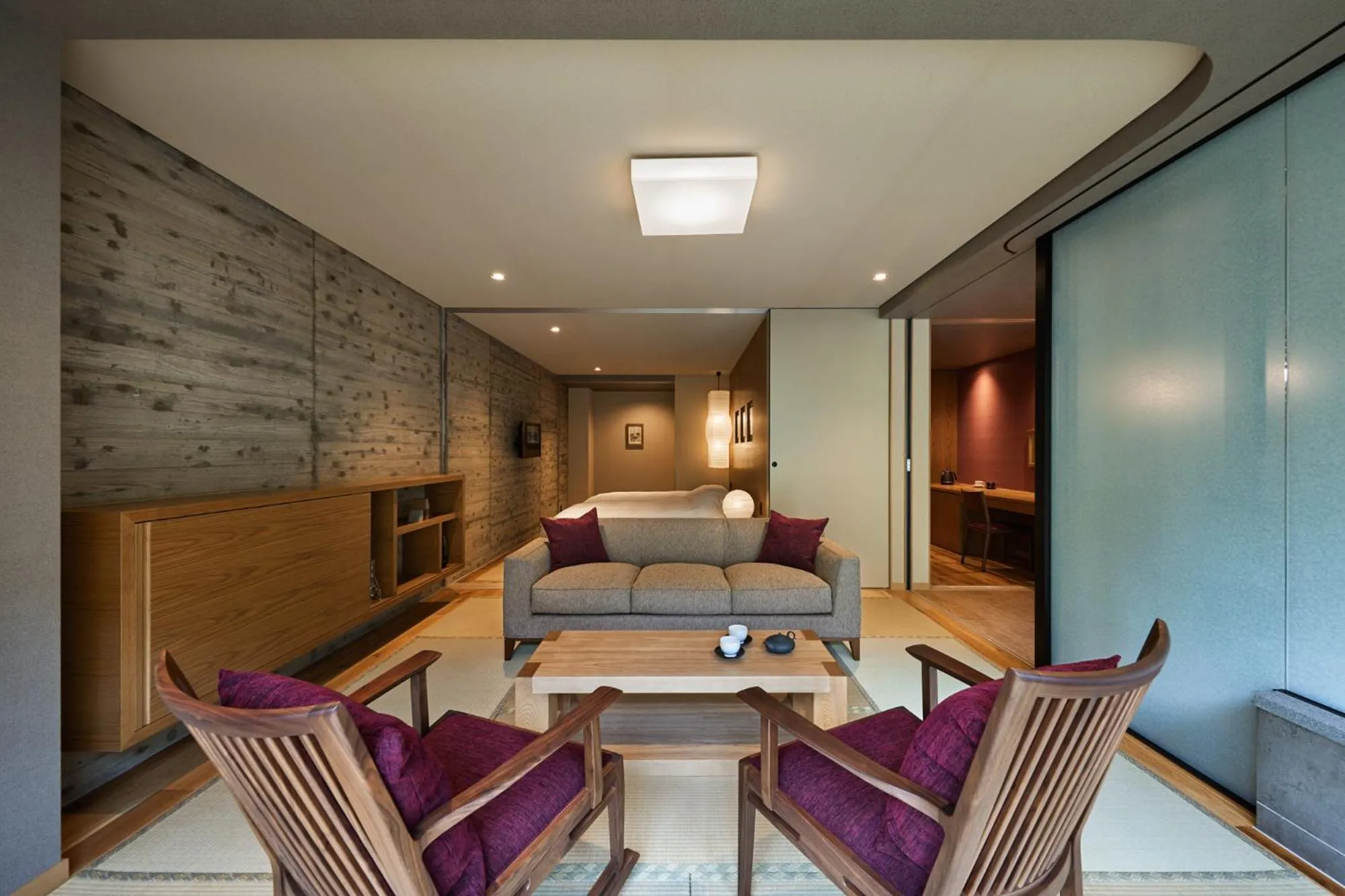 Living room in Okujozankei Onsen Kasho Gyoen