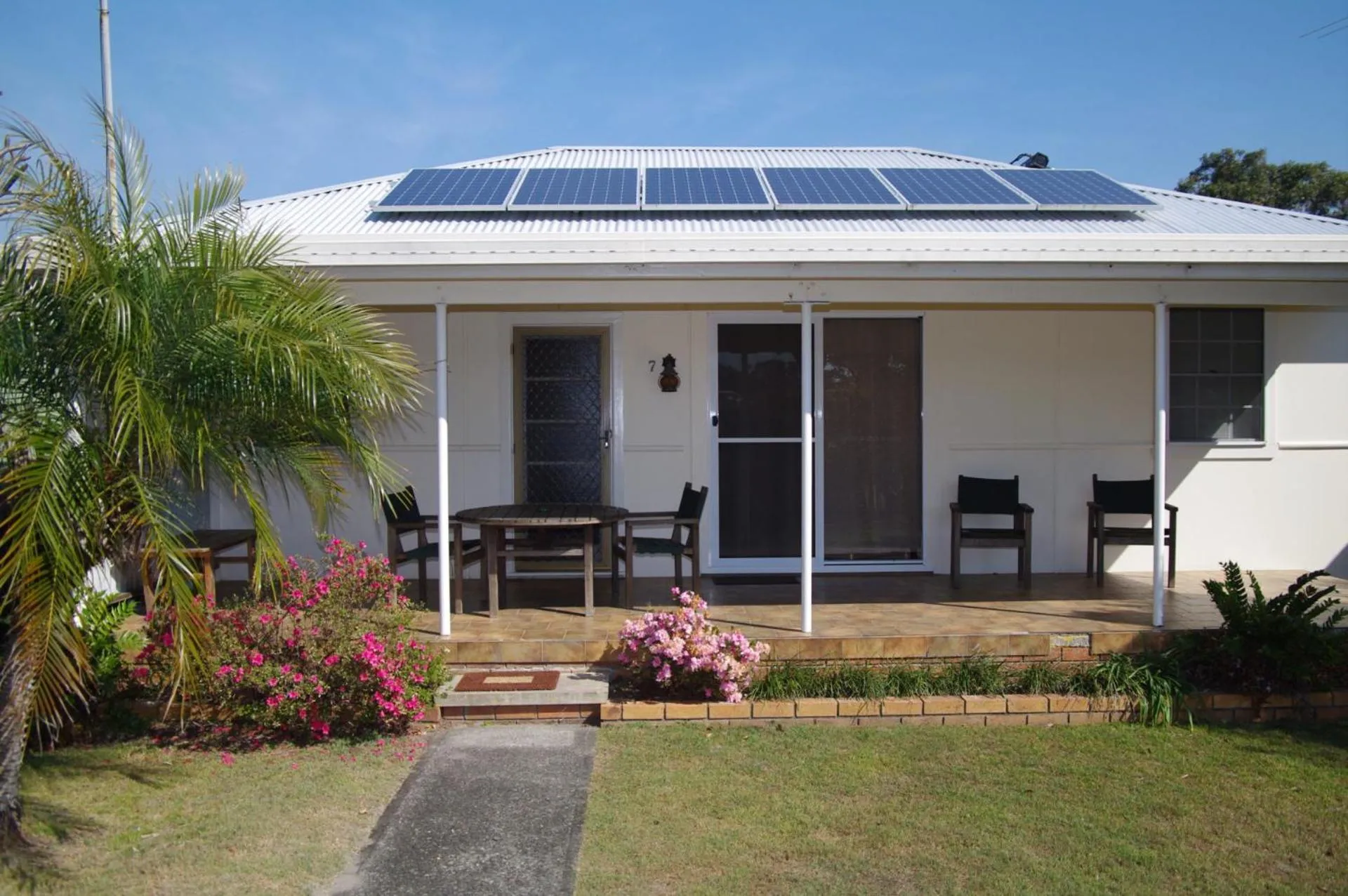 Fleur Cottage, 7 Willow Street