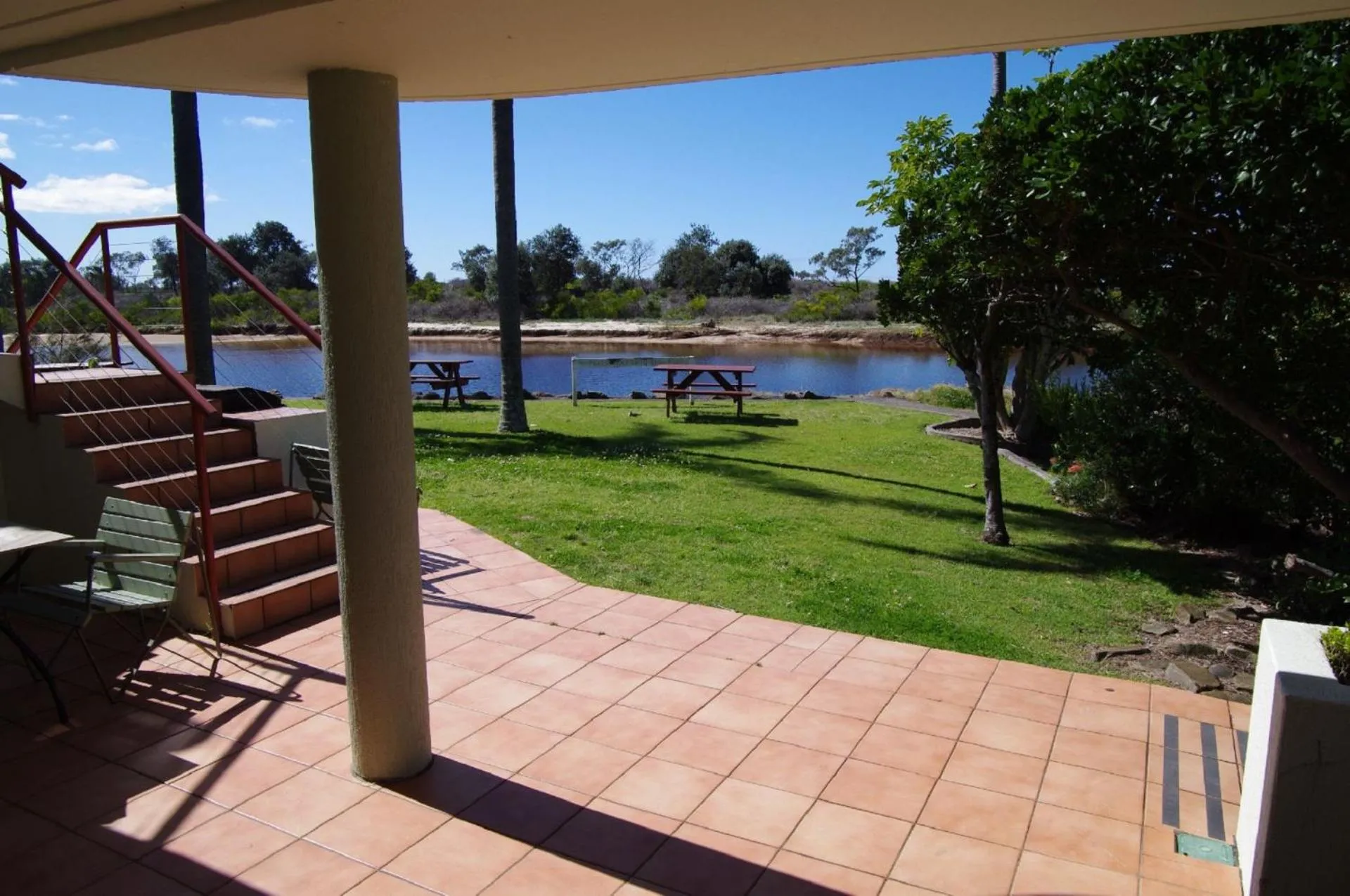 Beachfront 5 25 Willow Street