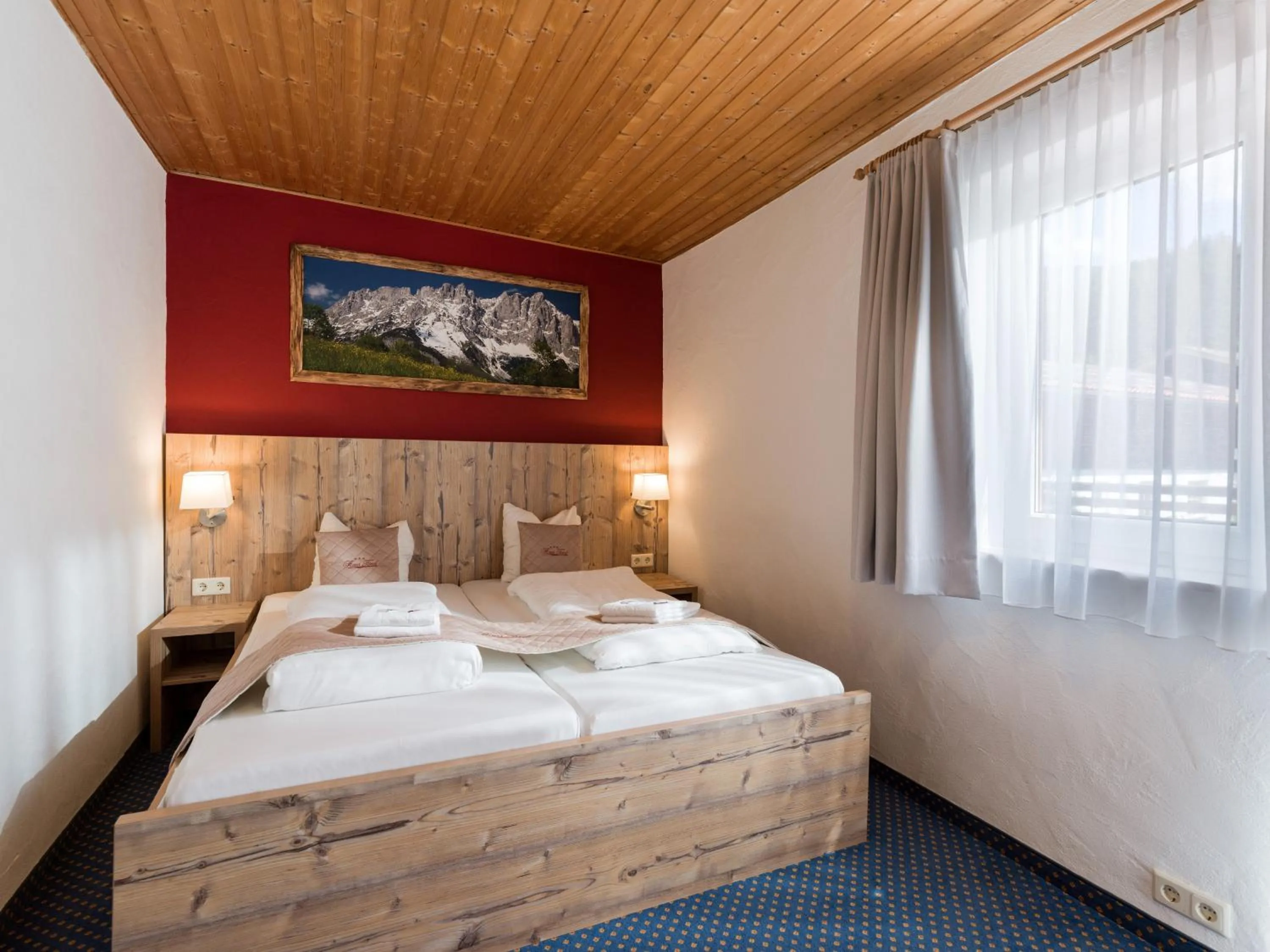 Photo of the whole room, Bed in Haus Tirol