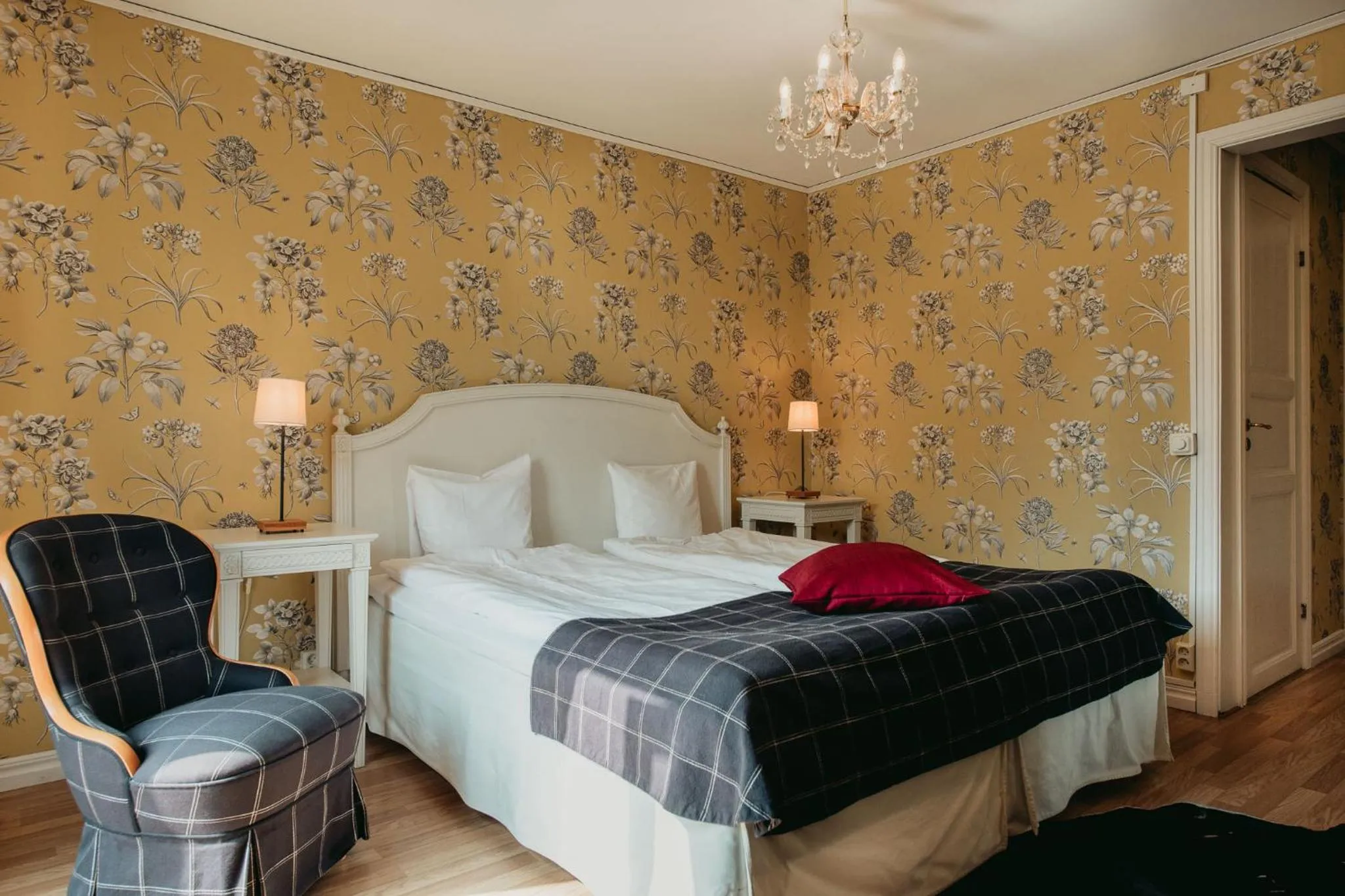 Bedroom, Bed in Toftaholm Herrgård